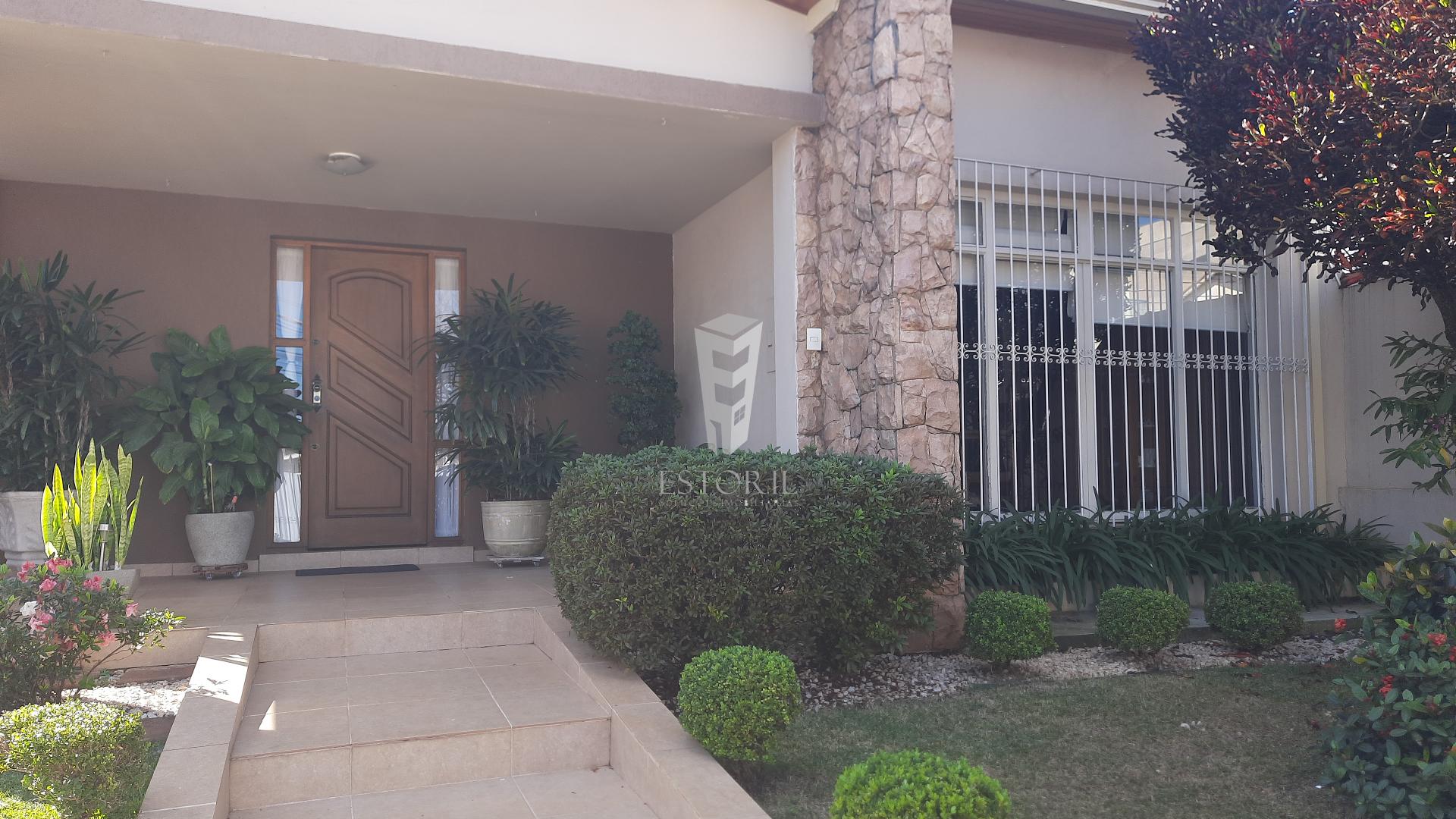 Casa com 3 dormitórios à venda, Centro, AVARE - SP