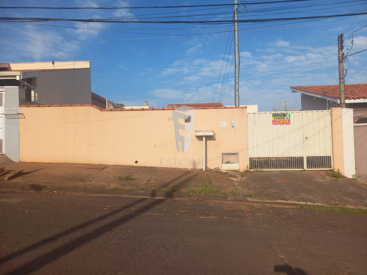 Casa à venda com 2 quartos, 250m² - Foto 1