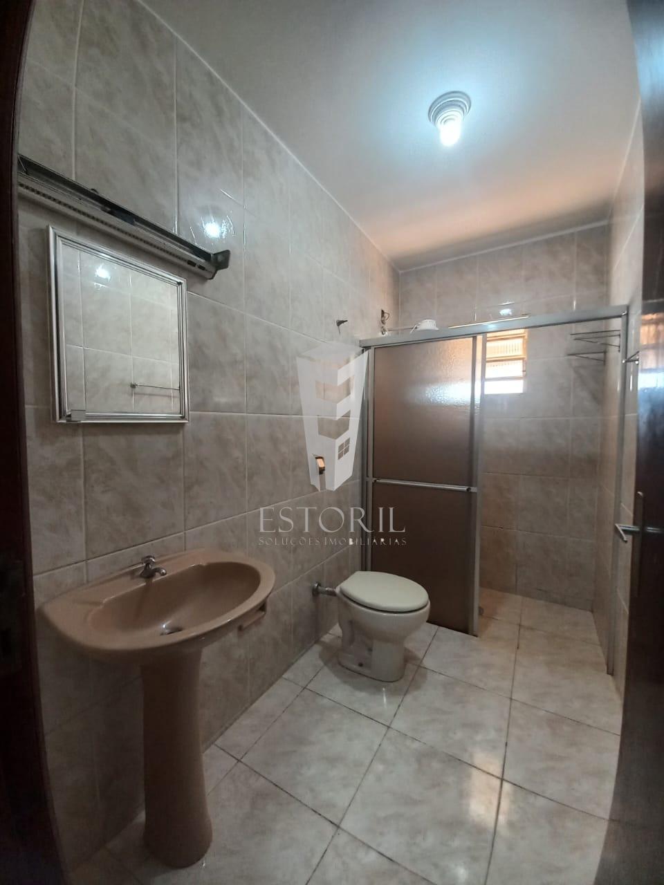 Casa à venda com 2 quartos, 250m² - Foto 4