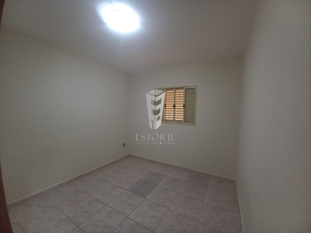 Casa à venda com 2 quartos, 250m² - Foto 5