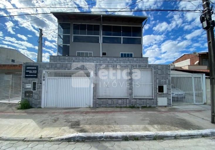  Vendo Linda Casa Triplex no Bairro Santa Regina, Itajaí 