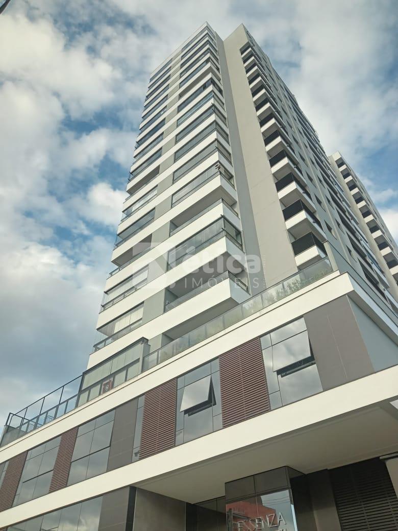 Incrível apartamento com 3 dormitórios no Centro de Itajaí par...