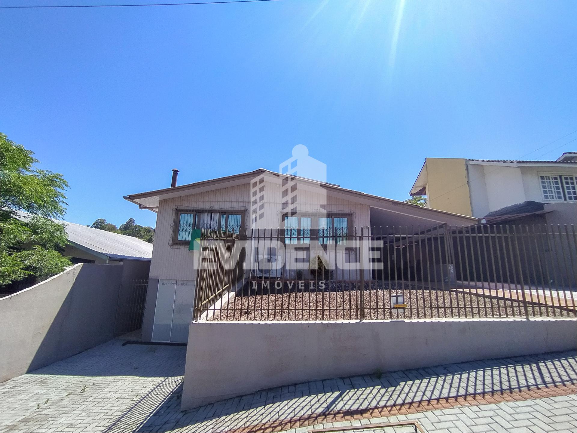 CASA MISTA COM EDÍCULA E PISCINA