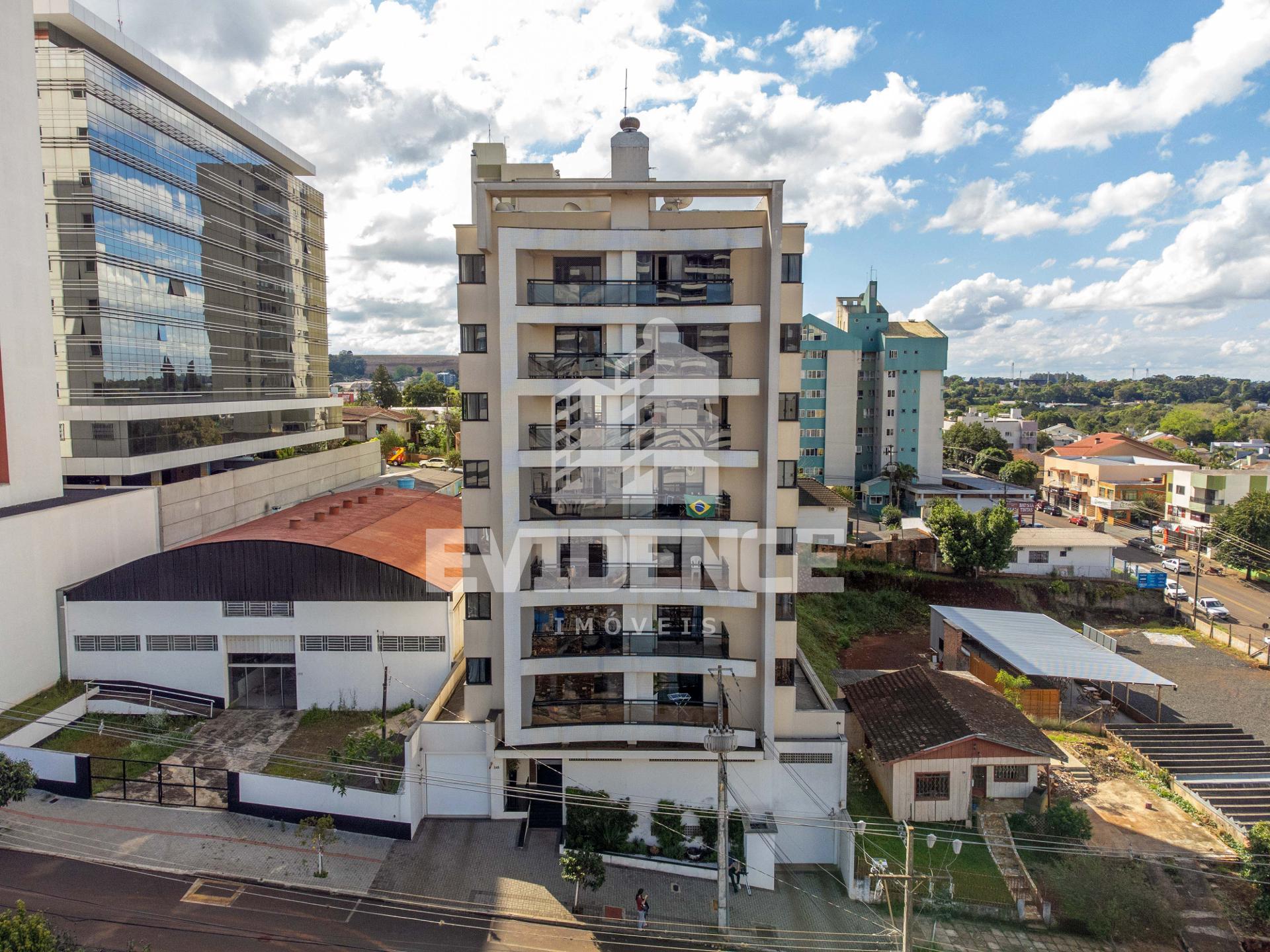 APARTAMENTO MOBILIADO À VENDA NO EDIFÍCIO PIO XIII, LOCALIZADO...