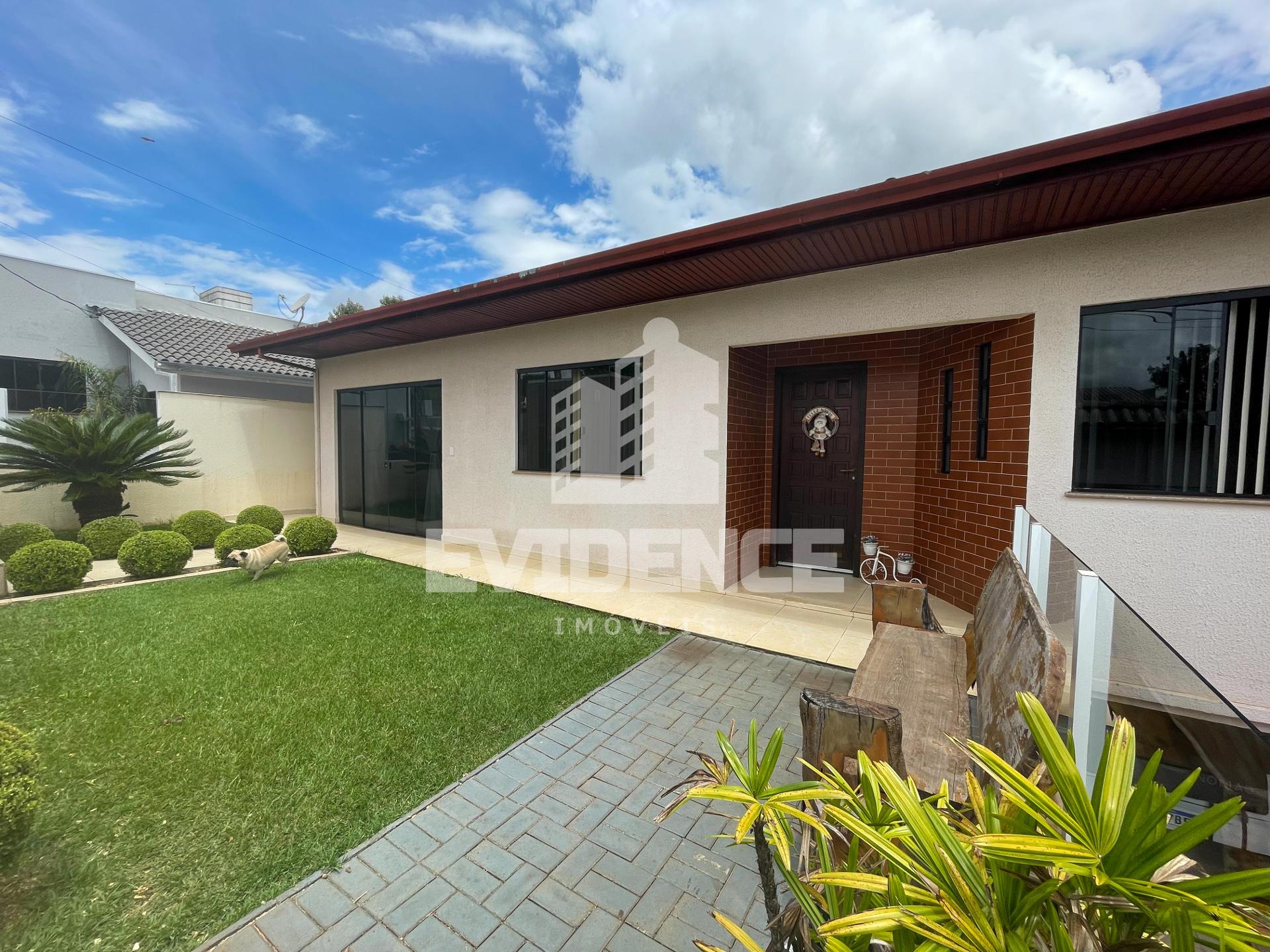 CASA À VENDA LOCALIZADA NO BAIRRO MORUMBI