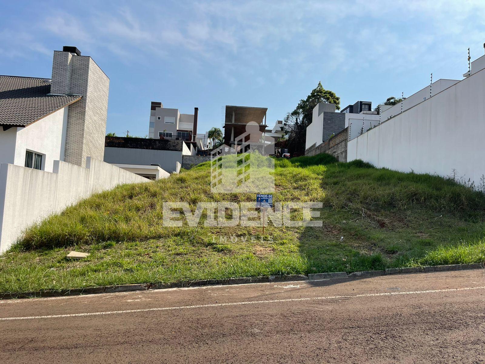TERRENO À VENDA LOCALIZADO NO BAIRRO LA SALLE