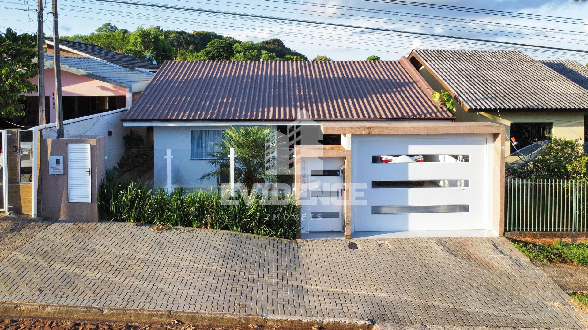 CASA TÉRREA COM PISCINA  À VENDA, LOCALIZADA NO BAIRRO SÃO CRI...