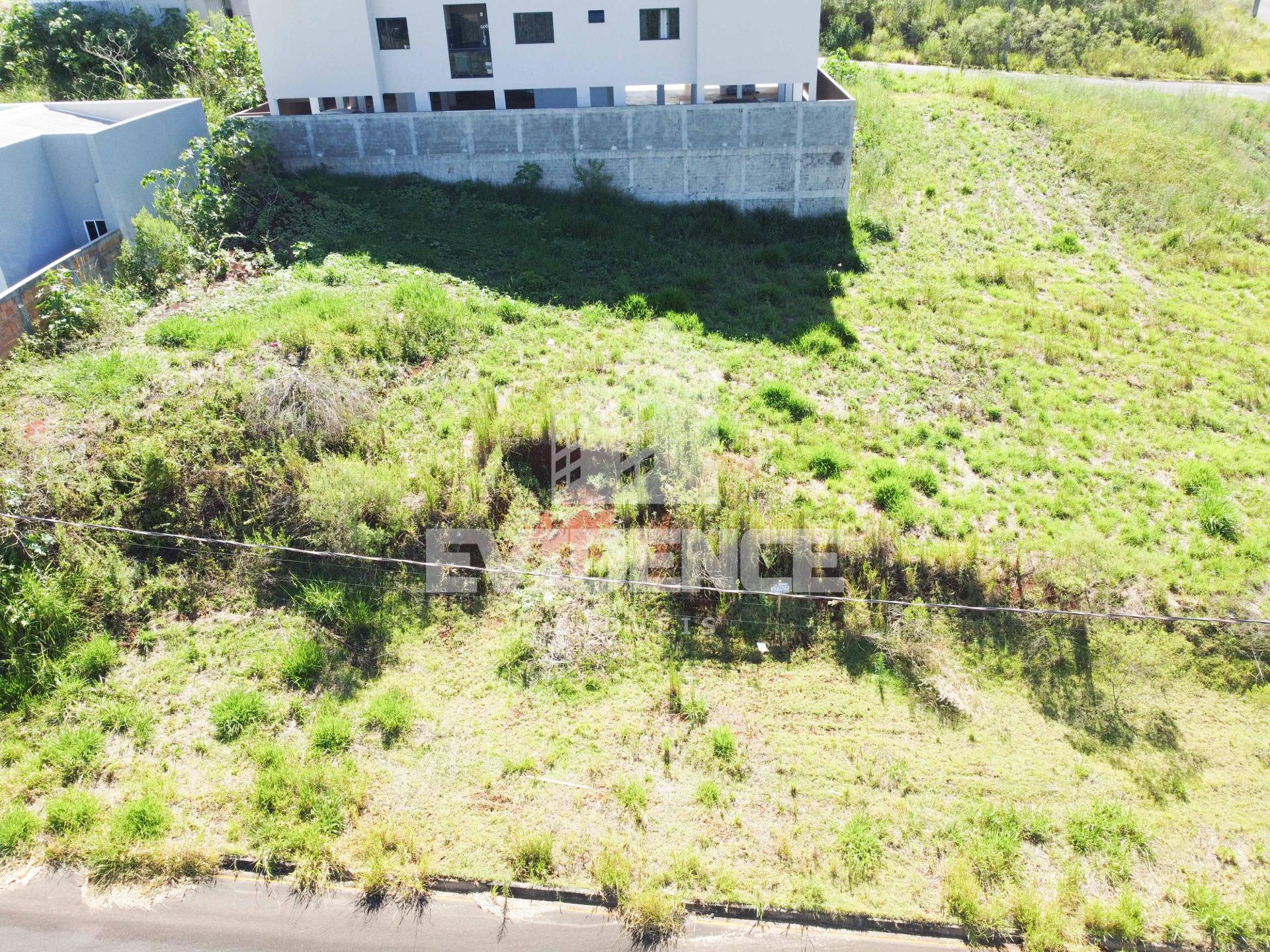 TERRENO À VENDA, LOCALIZADO NO BAIRRO FRARON