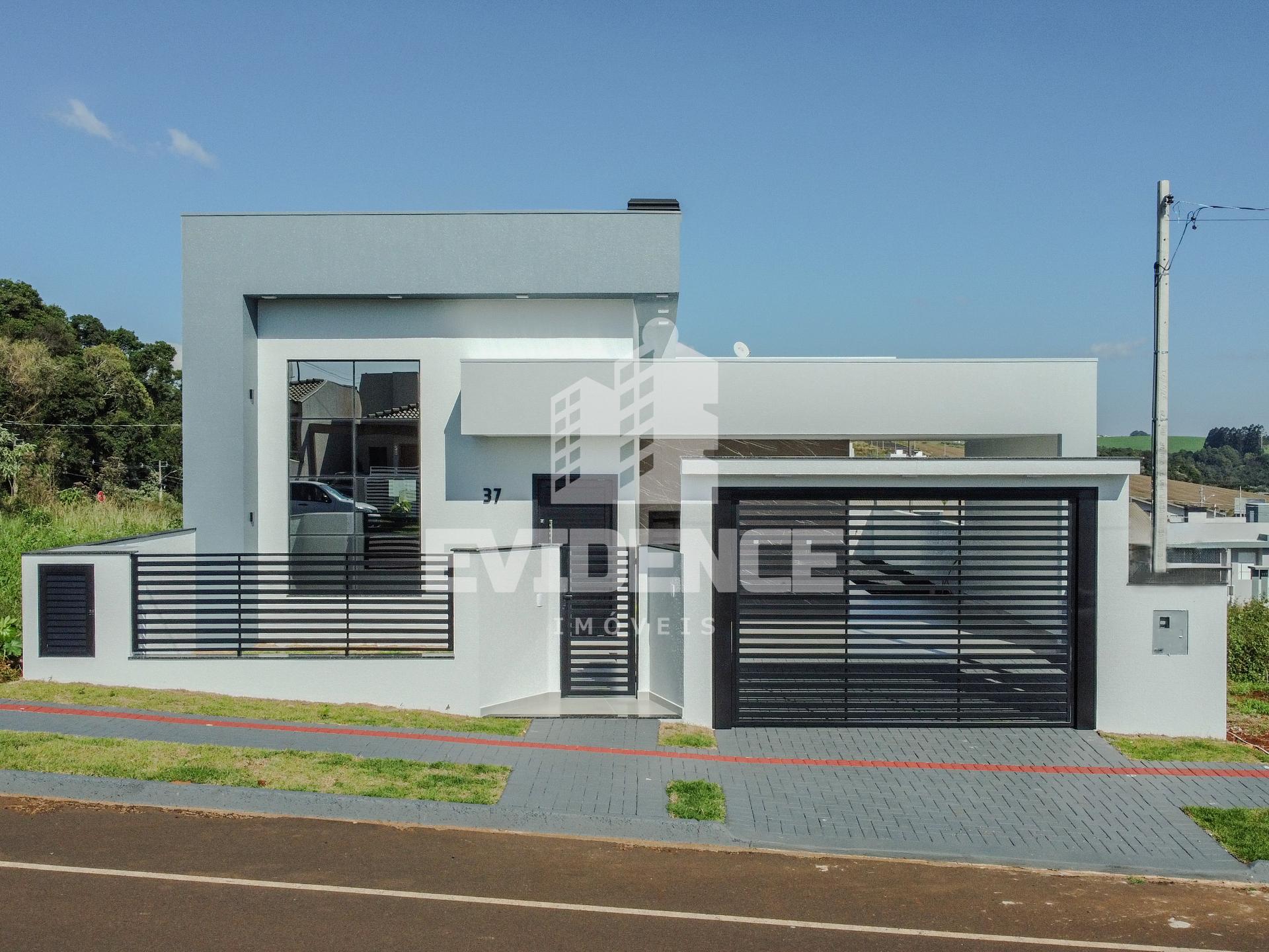 CASA COM ALTO PADRÃO DE ACABAMENTOS À VENDA, LOCALIZADA NO BAI...