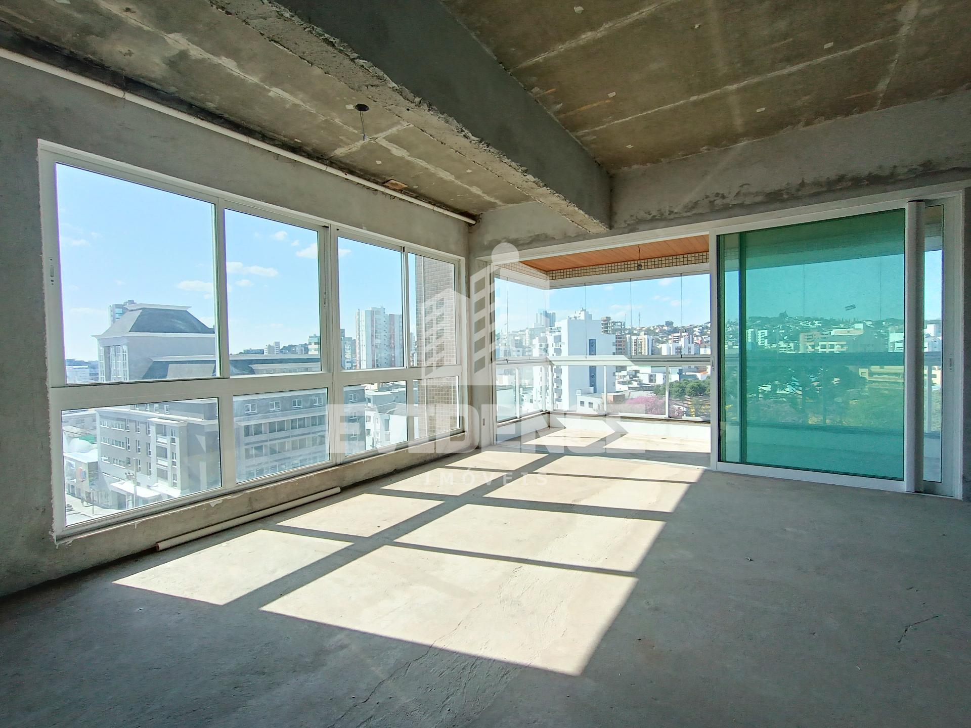 APARTAMENTO DE ALTO PADRÃO À VENDA LOCALIZADO NO CENTRO