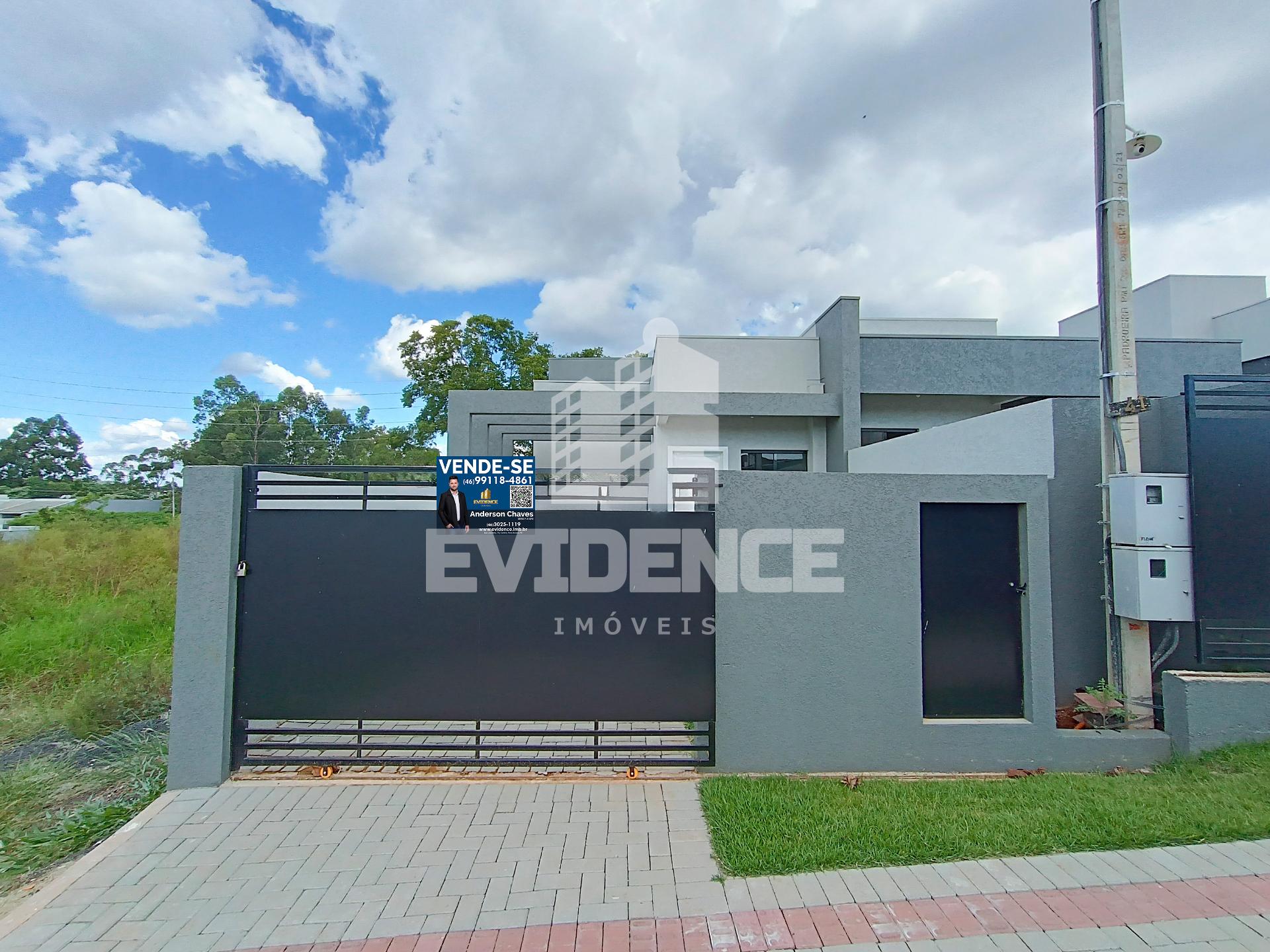 CASA À VENDA LOCALIZADA NO BAIRRO CRISTO REI
