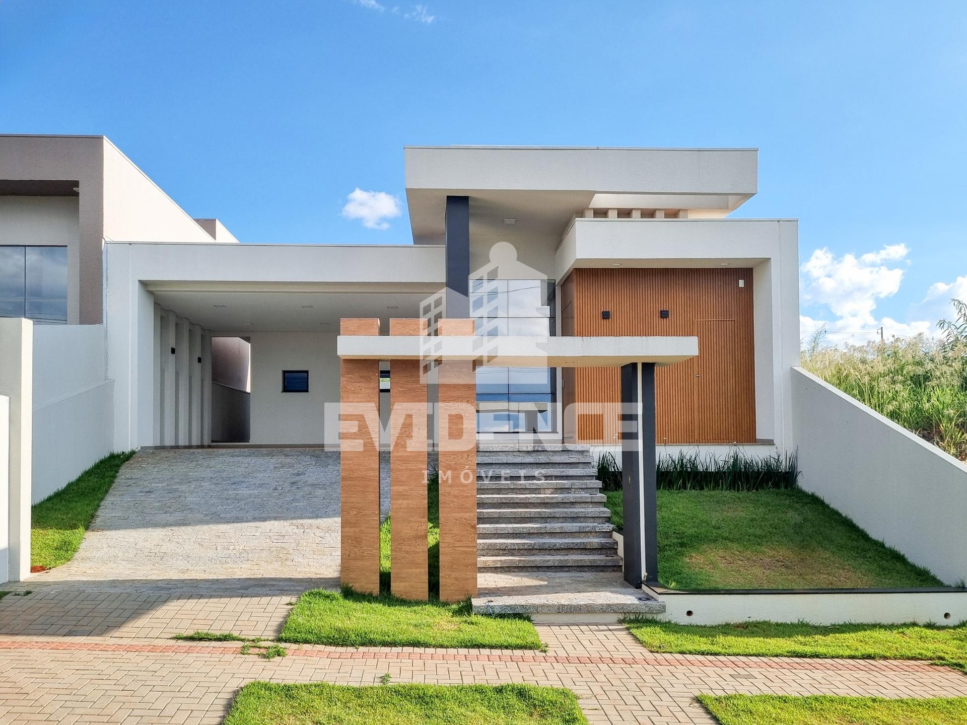 CASA DE ALTO PADRÃO À VENDA, LOCALIZADA NO BAIRRO FRARON
