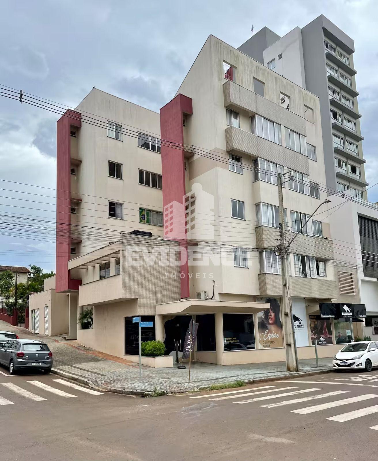APARTAMENTO MOBILIADO À VENDA NO CENTRO DE PATO BRANCO-PR