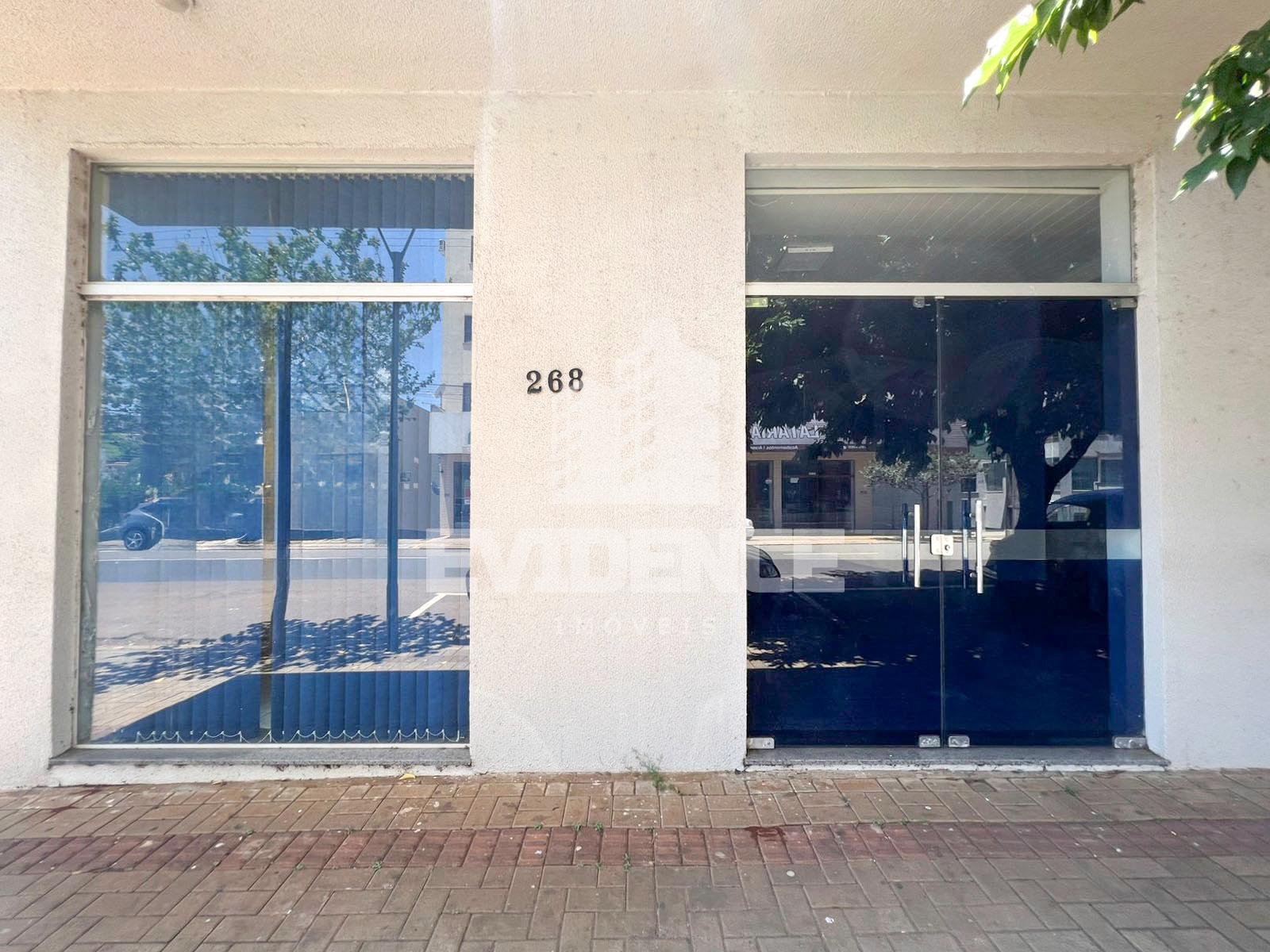SALA COMERCIAL PARA LOCA??O, LOCALIZADA NO CENTRO