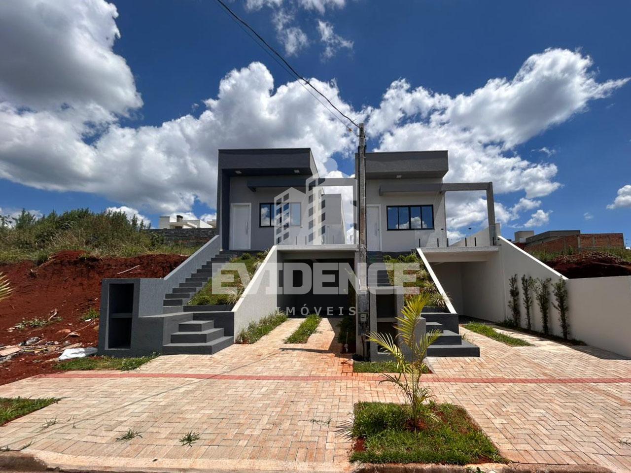 CASA À VENDA, LOCALIZADA NO BAIRRO FRARON