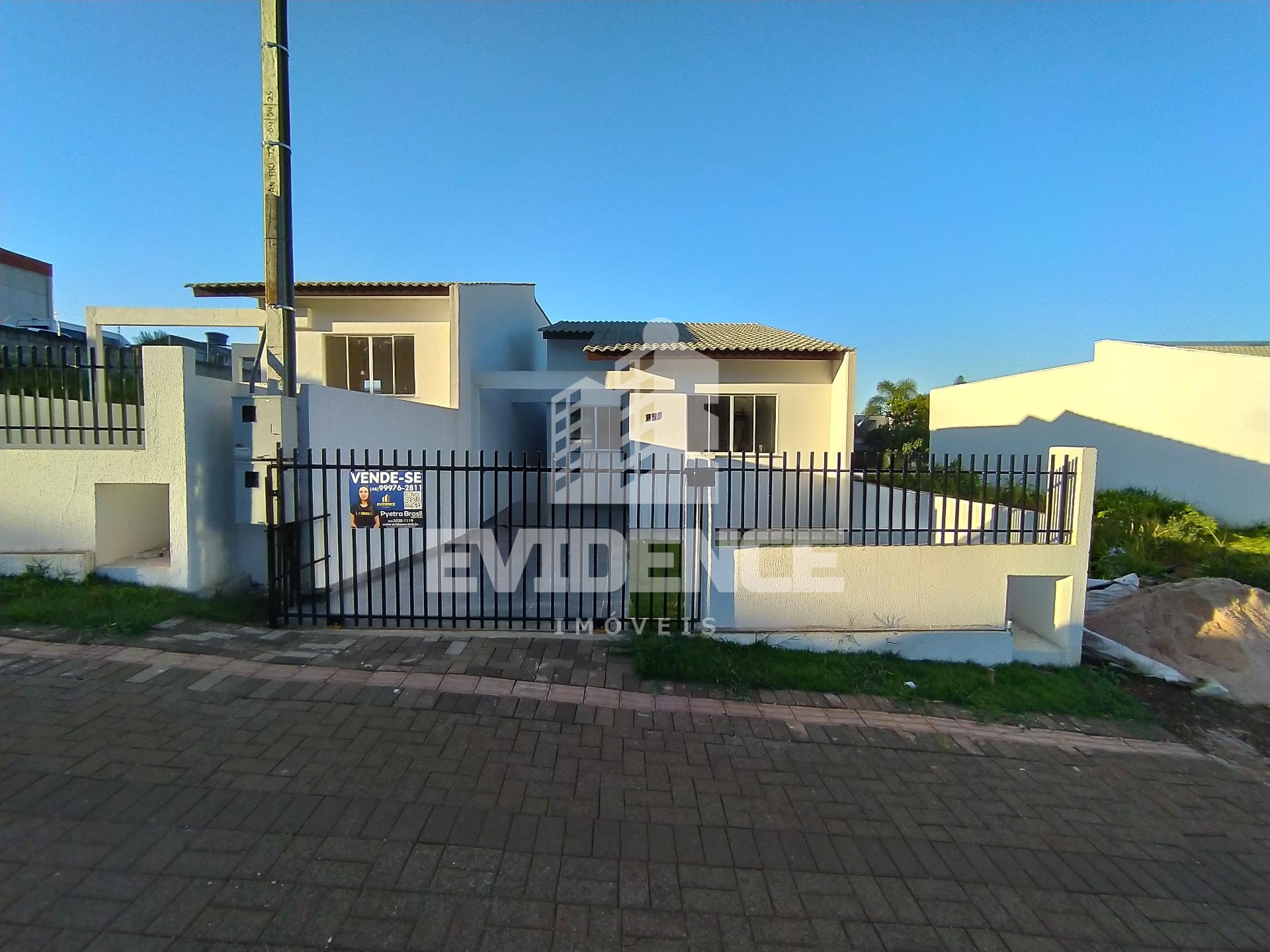 CASA À VENDA LOCALIZADA NO BAIRRO SÃO CRISTÓVÃO