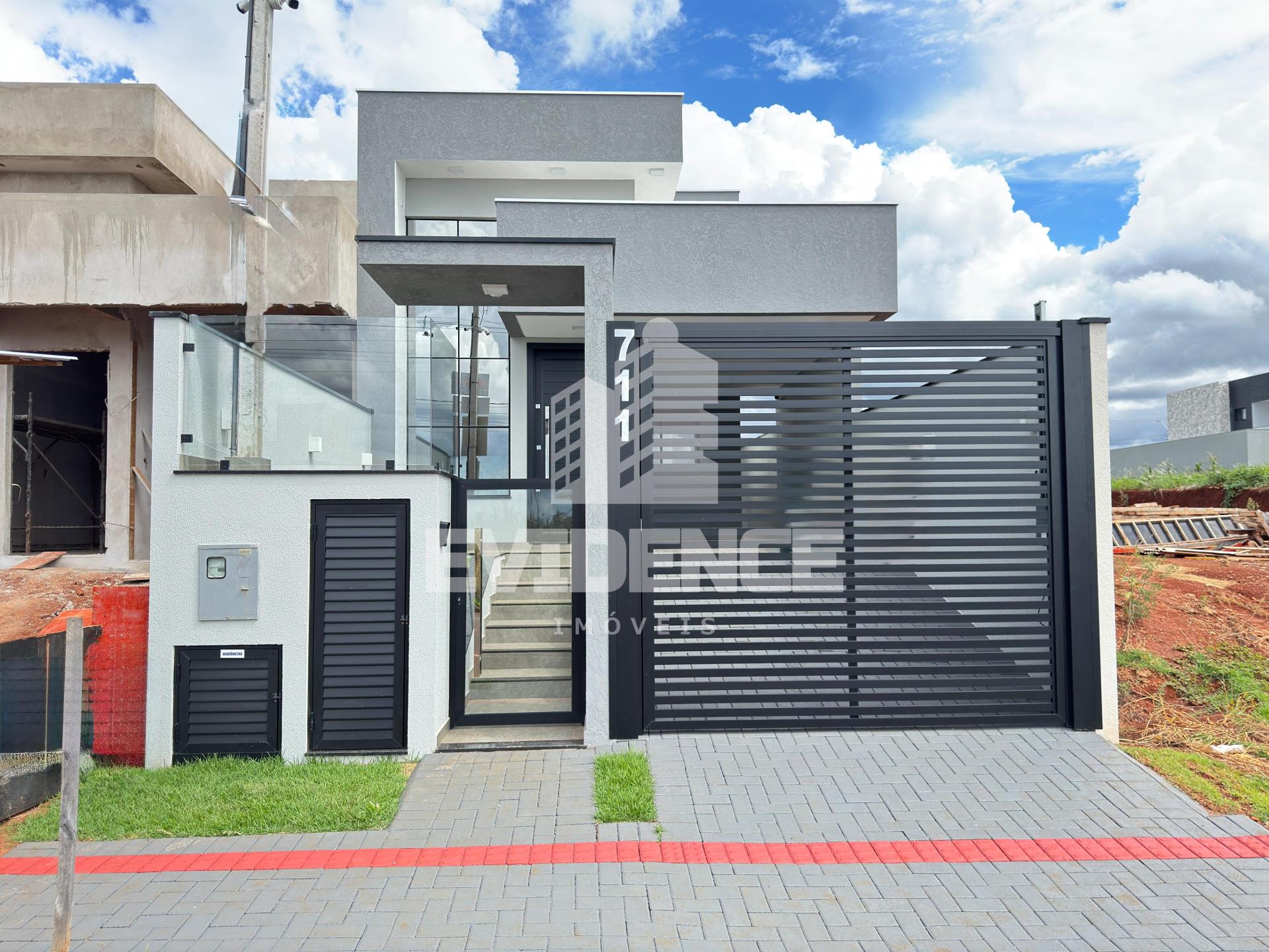 SOBRADO NOVO A VENDA NO BAIRRO FRARON