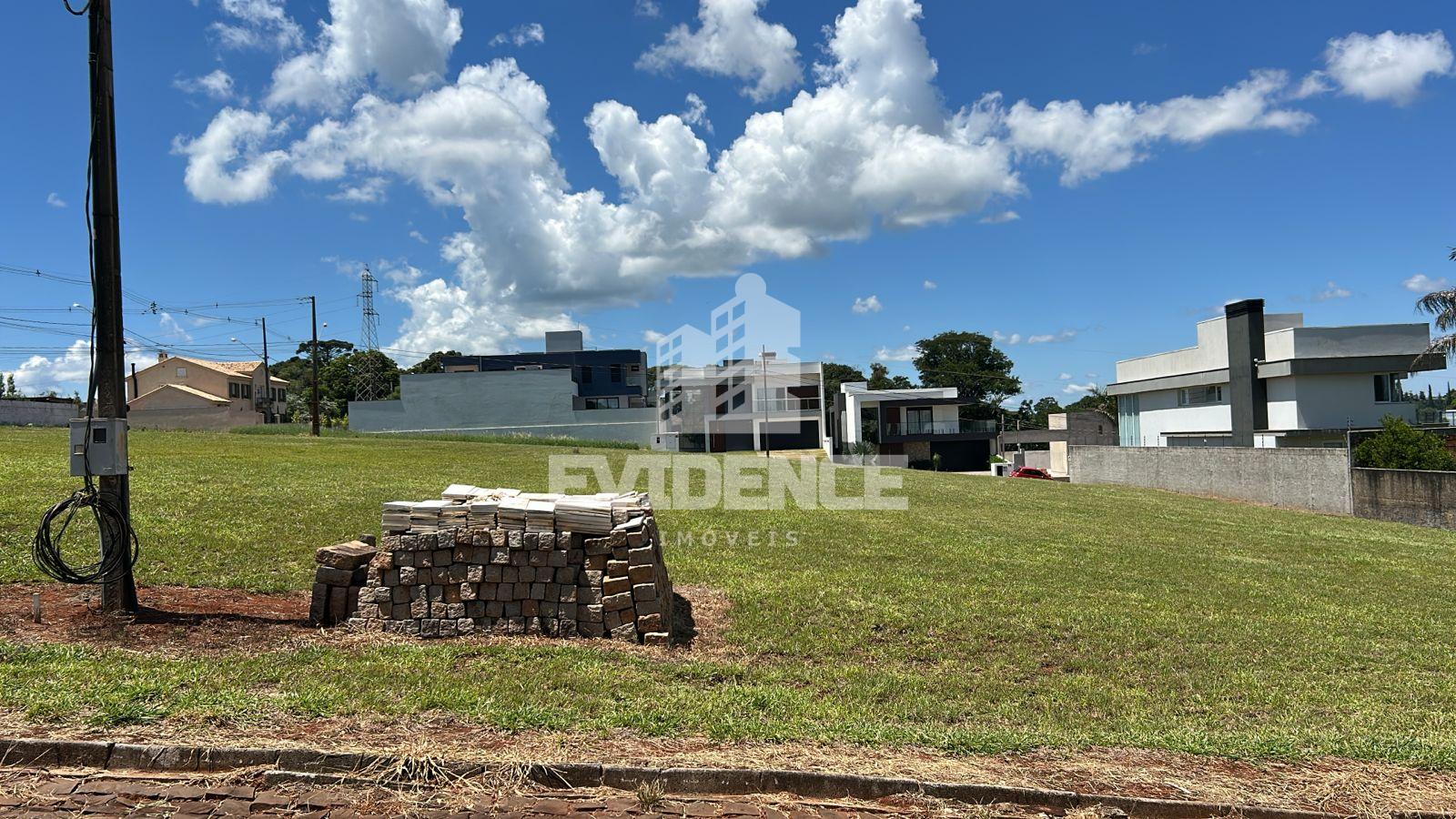 Terreno com 525 m2 no Bairro Vila Isabel