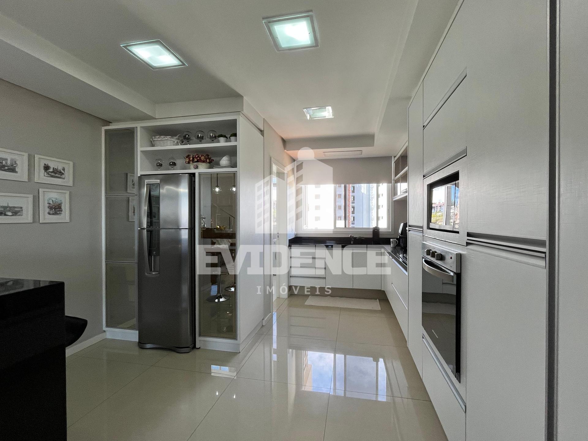 APARTAMENTO DUPLEX À VENDA, LOCALIZADO NO BAIRRO BRASILIA