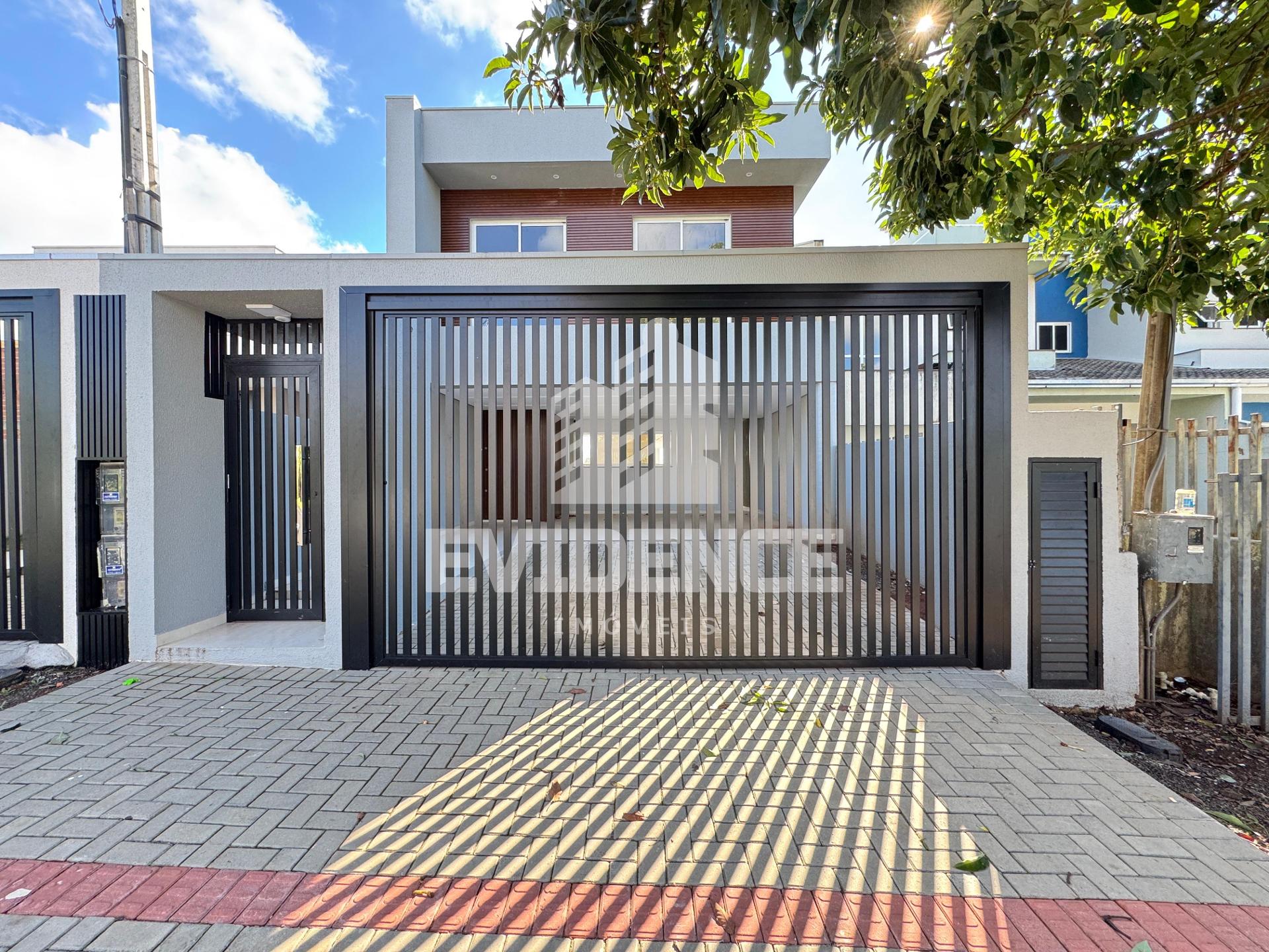 SOBRADO NOVO A VENDA NO ALTO DO BAIRRO FRARON