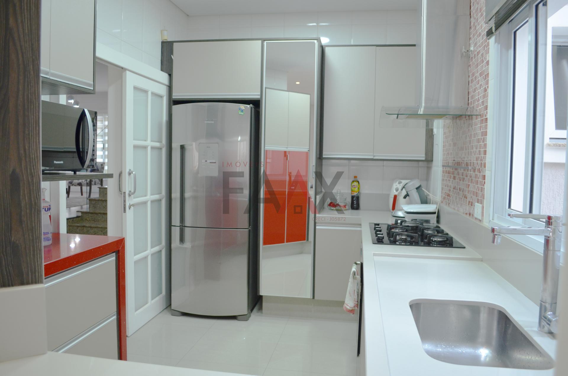 Sobrado à venda com 3 quartos, 284m² - Foto 14