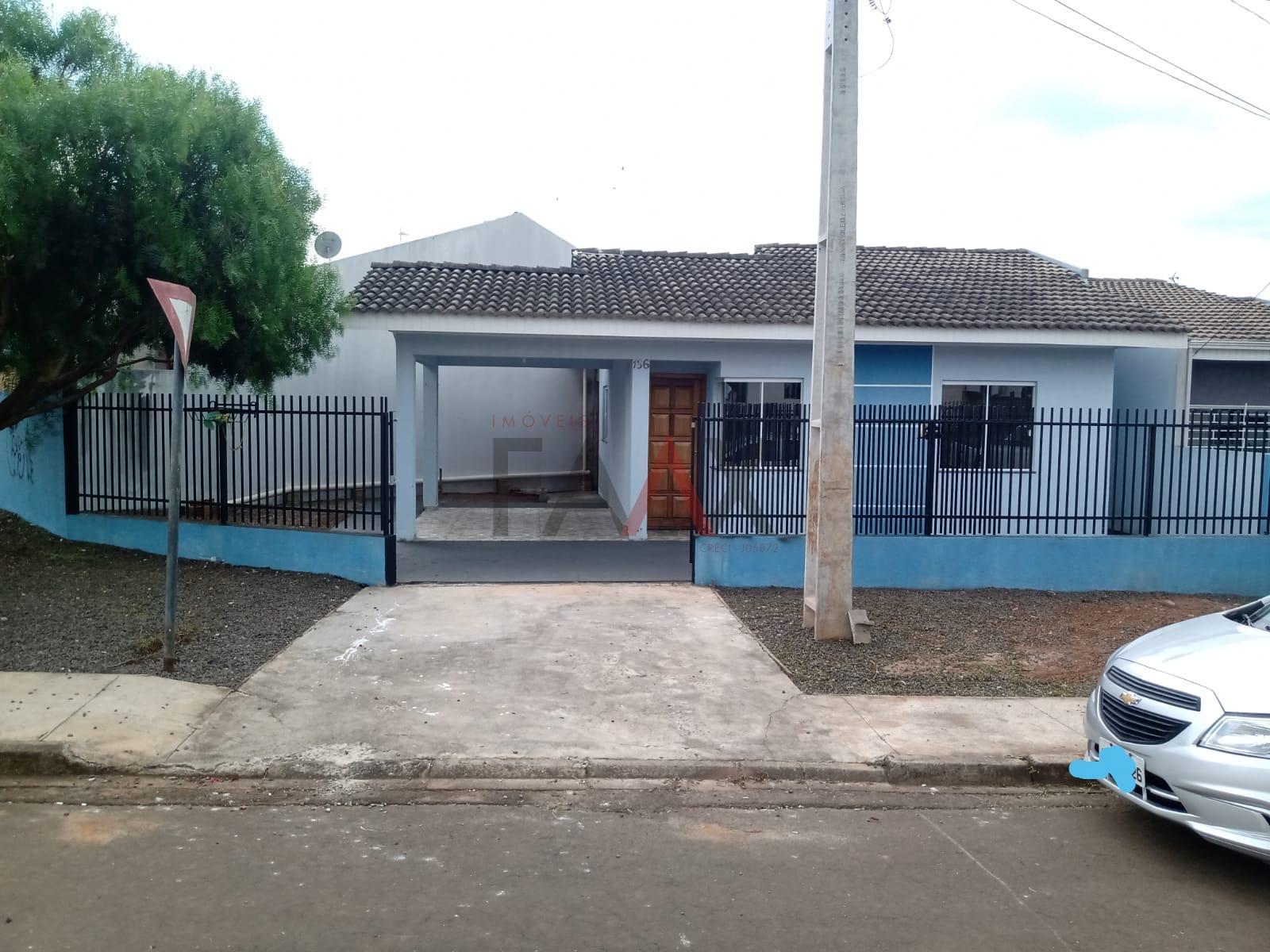 CASA DE ESQUINA PARA VENDA NA VILA BELA, GUARAPUAVA - PR