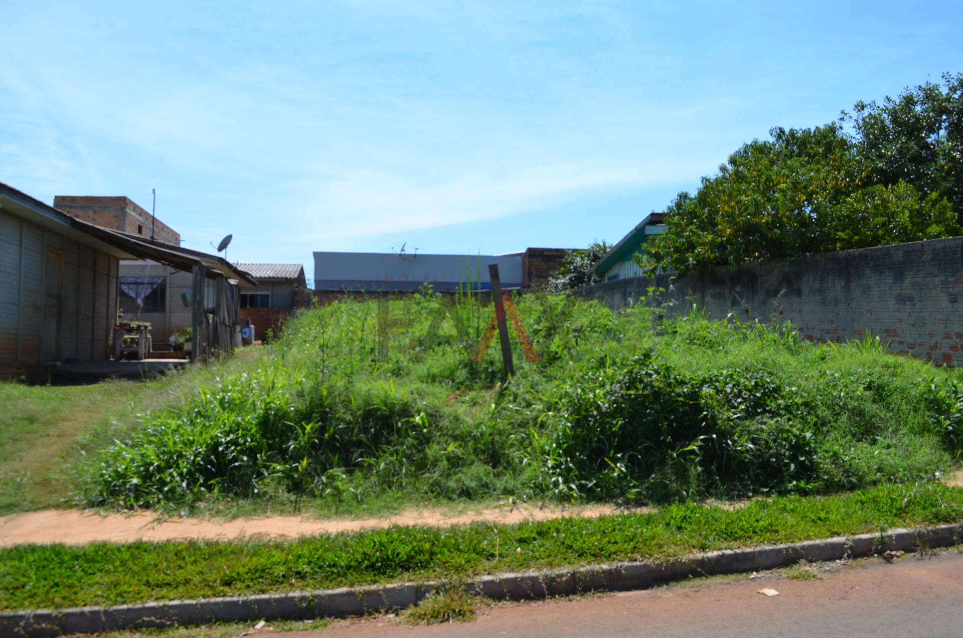 Terreno à venda no Feroz proximo cidade dos Lagos em local de grande valorização