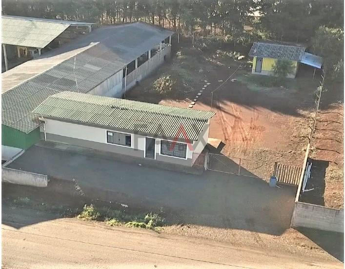 Terreno à venda, área 1321,00 m  sendo 26,42 mts de frente e 50,00 mts de fundos