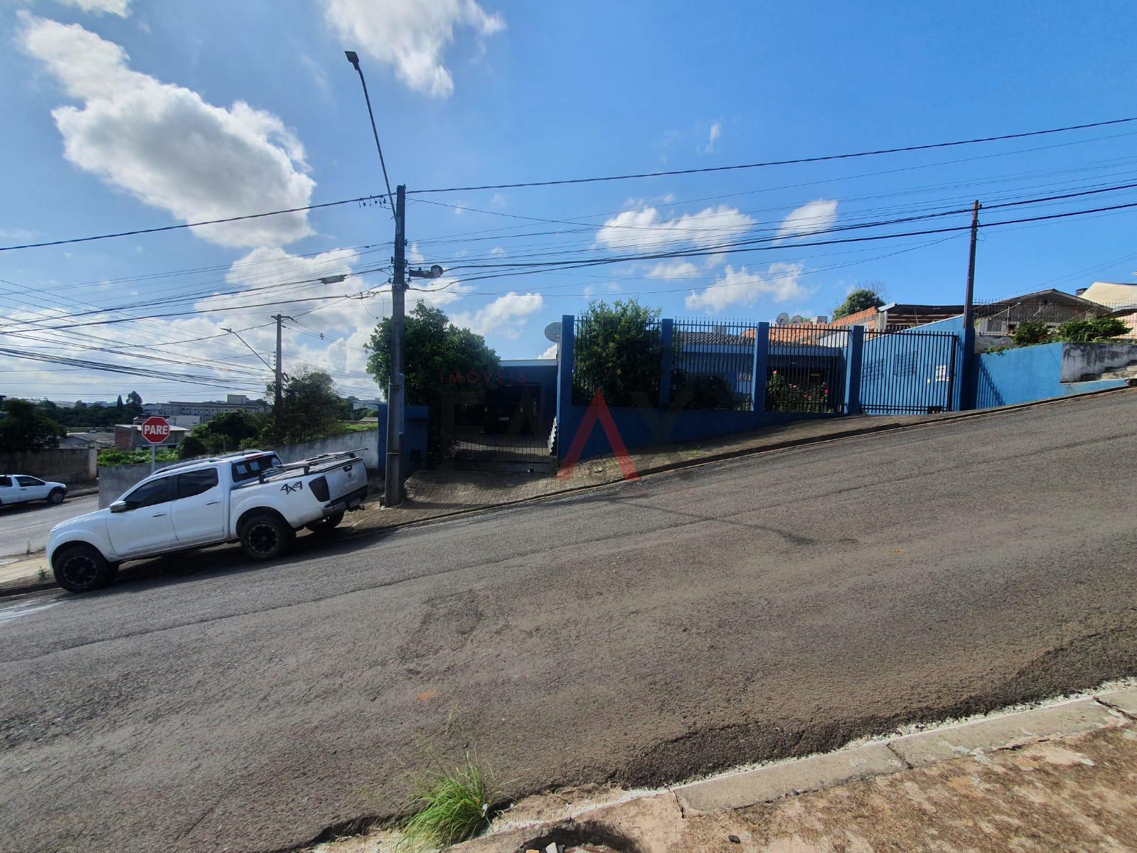 ótima casa para venda na rua capitão rocha próximo ao Cedeteg