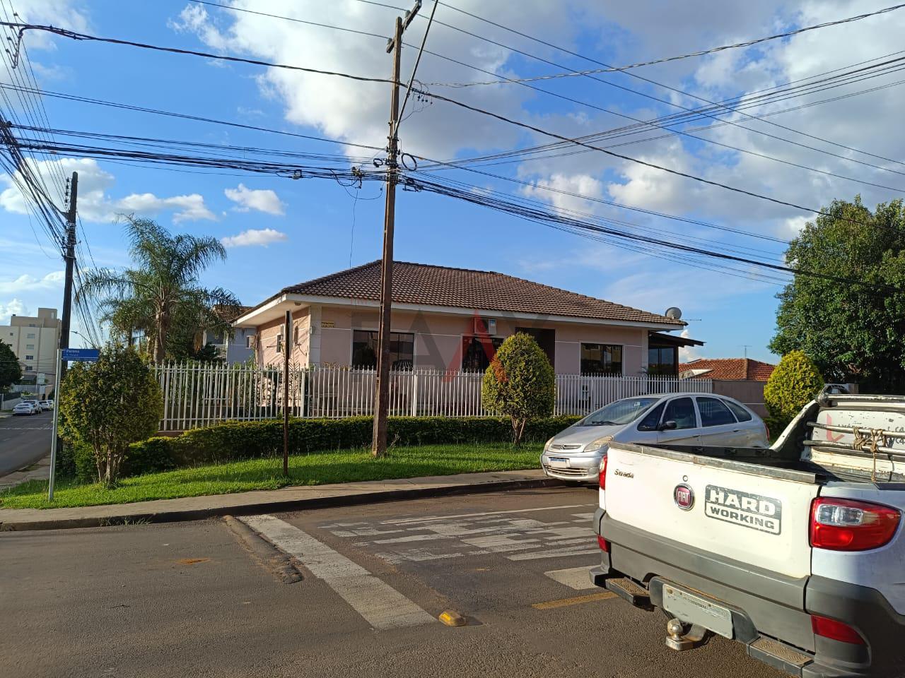 Sobrado à venda com 2 quartos, 270m² - Foto 2