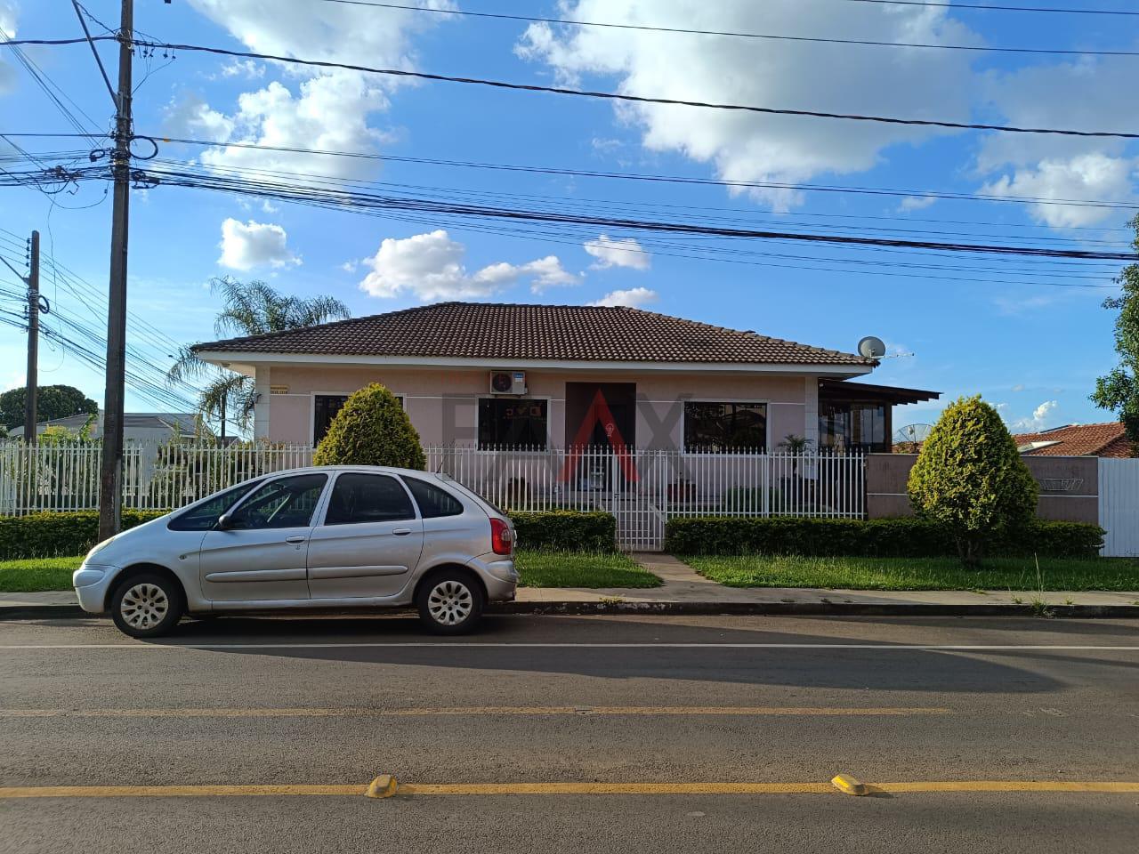 Sobrado à venda com 2 quartos, 270m² - Foto 1