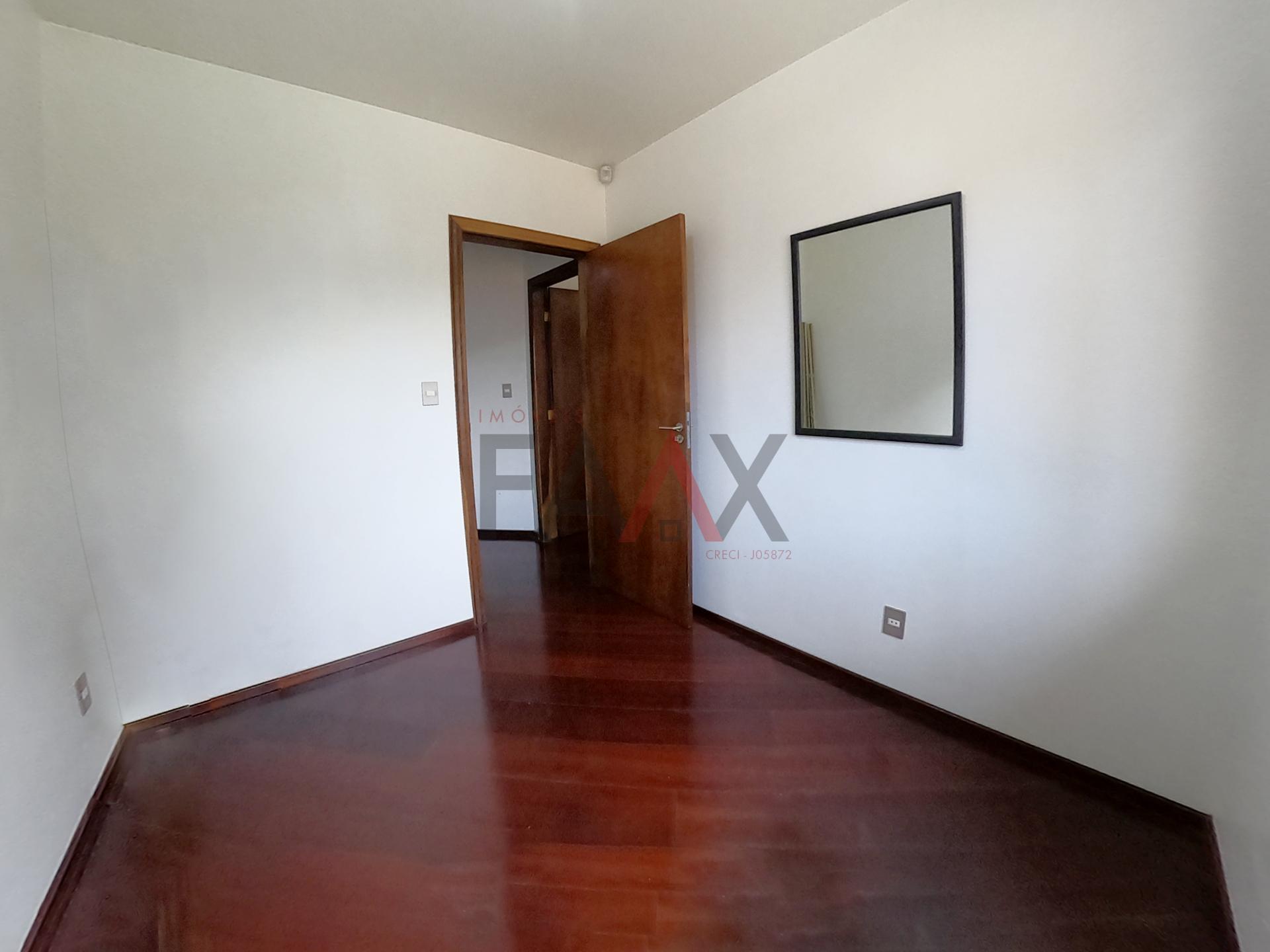 Casa à venda com 2 quartos, 425m² - Foto 14