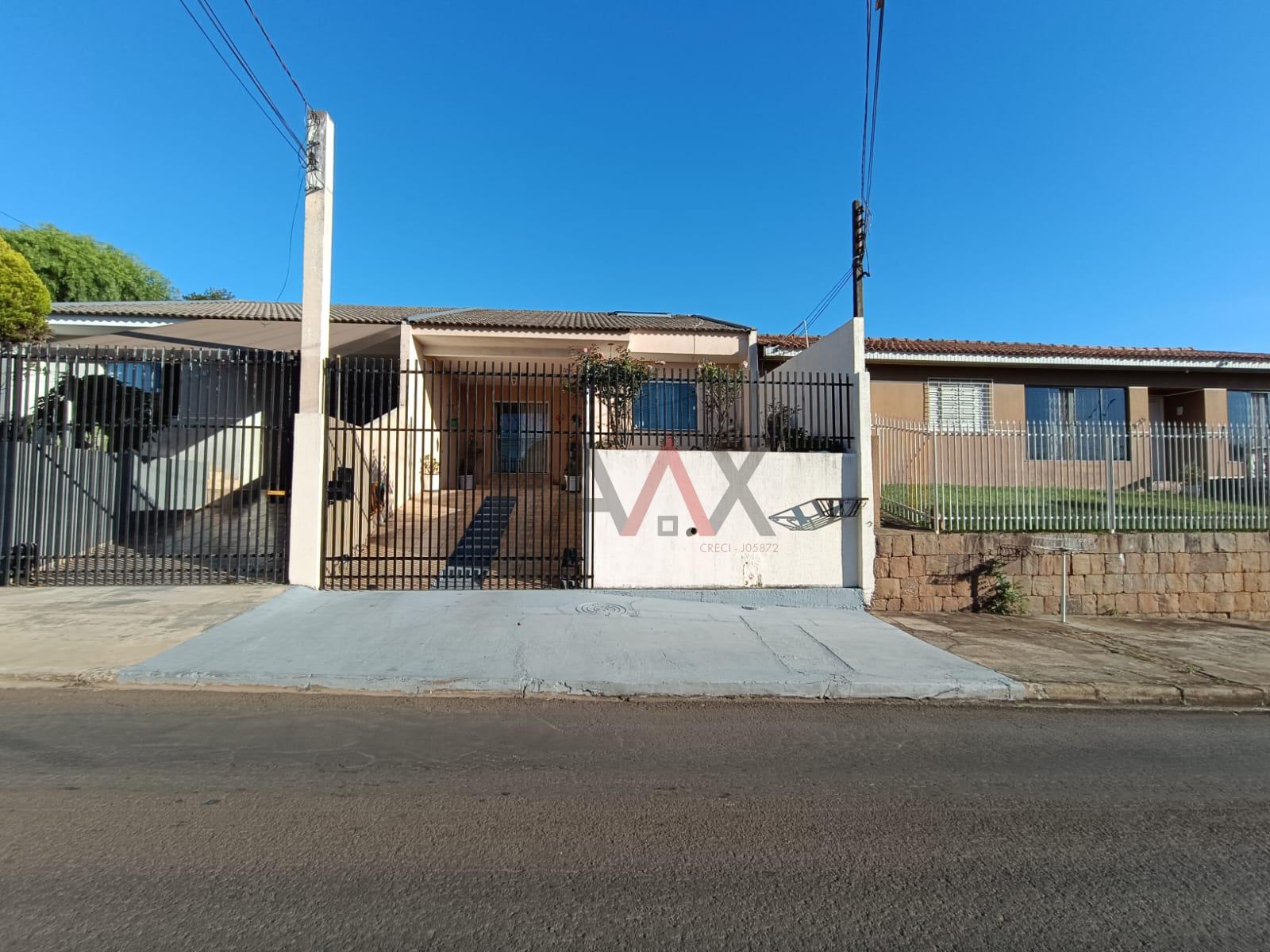 Casa à venda a poucas quadras do CEDETEG no bonsucesso em GUAR...