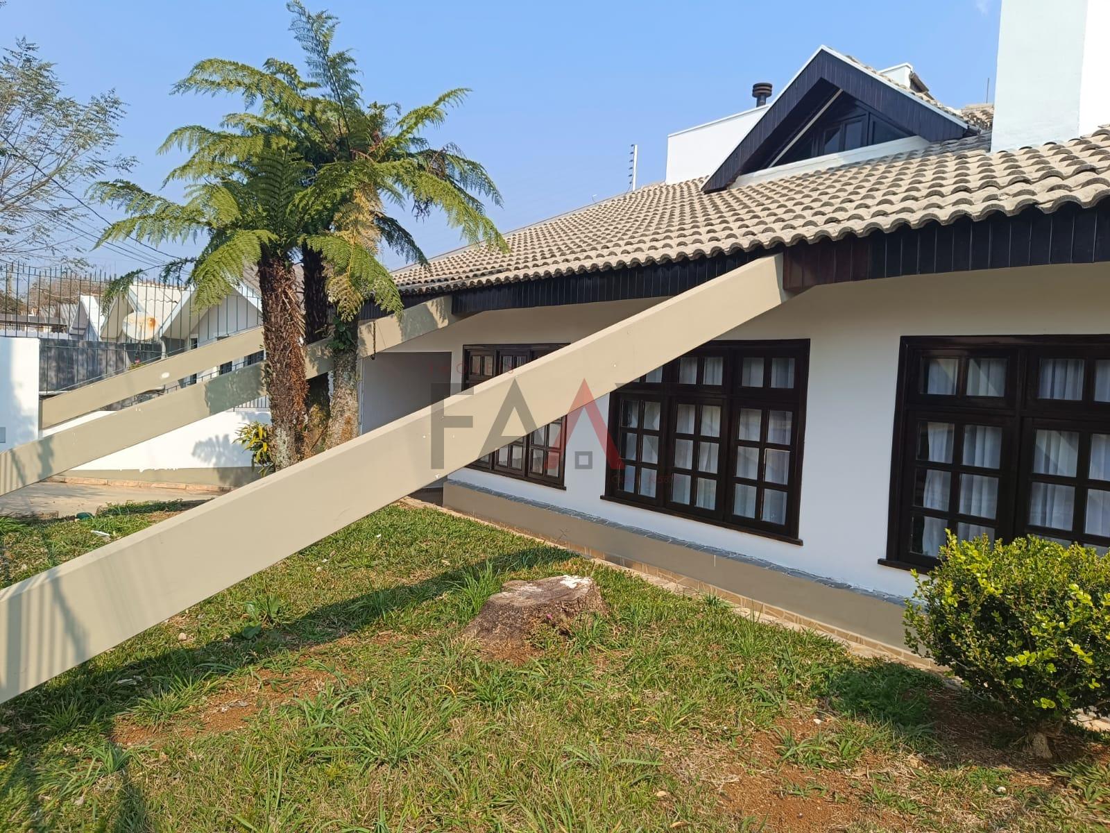 Casa à venda com 4 quartos, 170m² - Foto 1