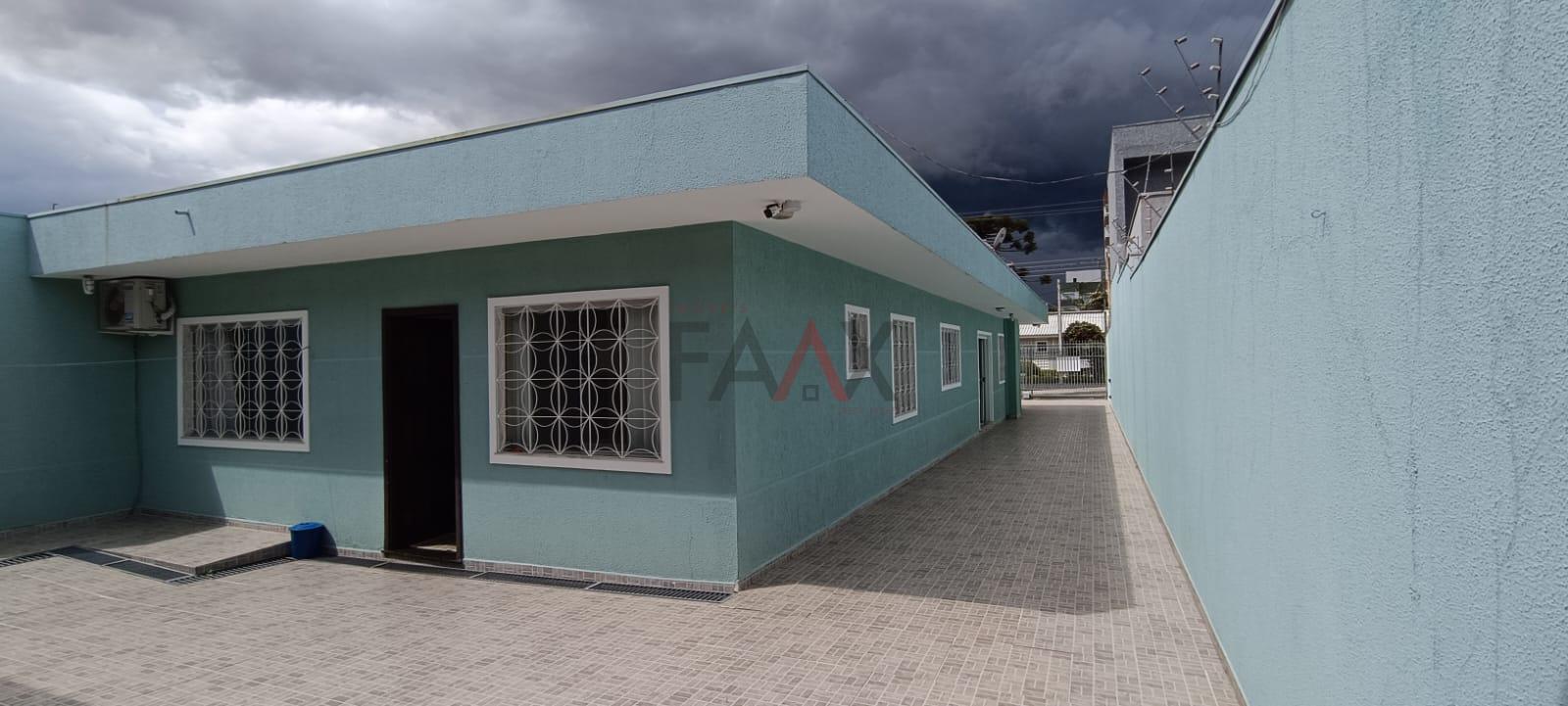 Casa à venda com 4 quartos, 197m² - Foto 3
