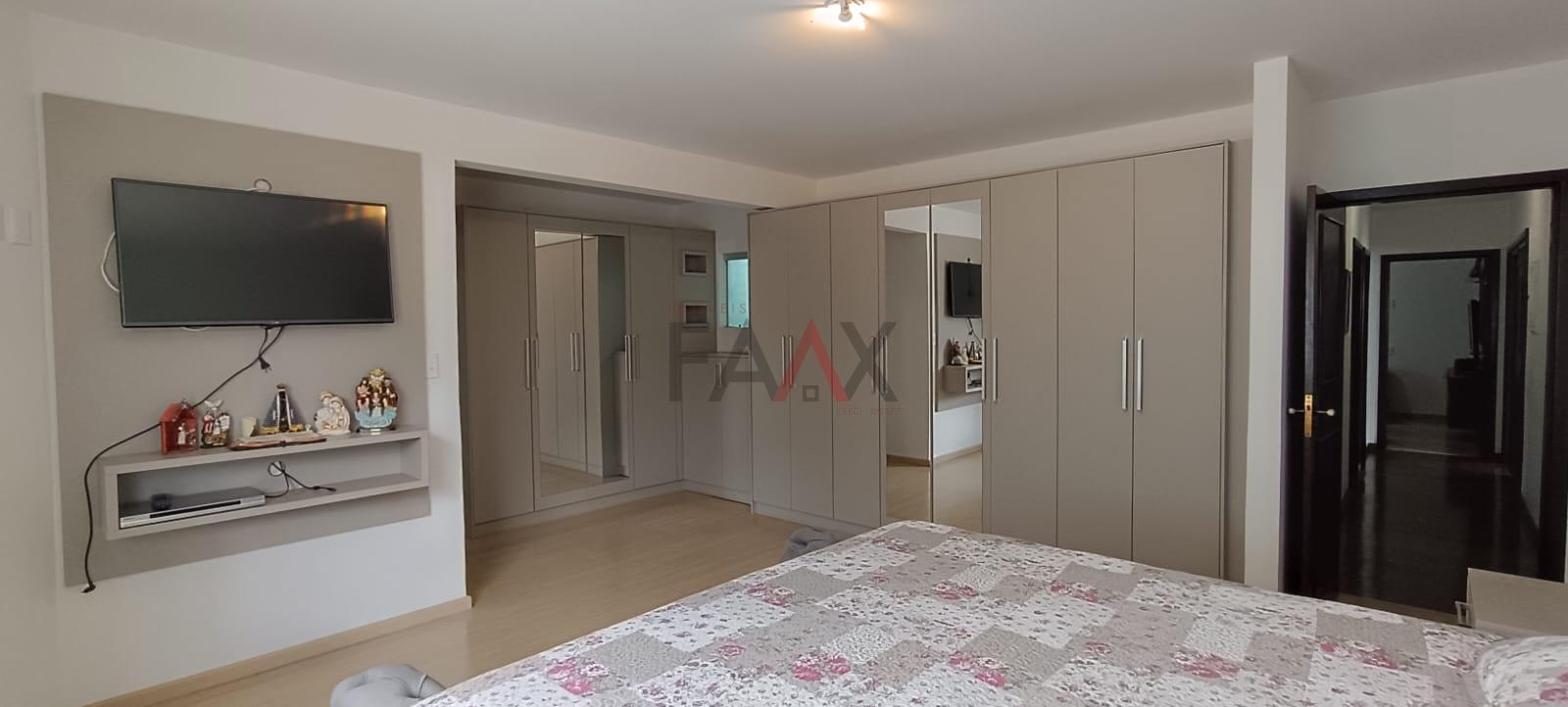 Casa à venda com 4 quartos, 197m² - Foto 18