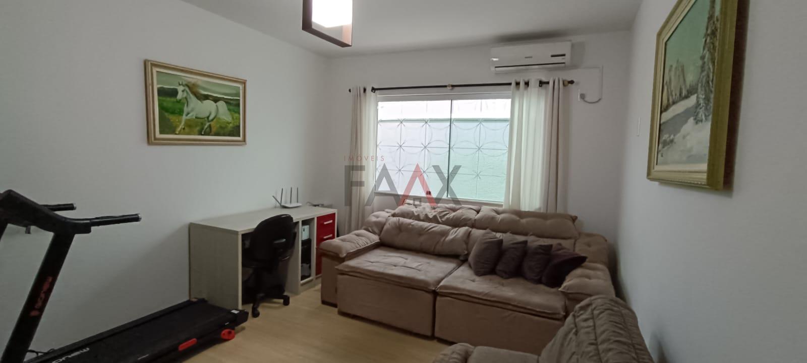 Casa à venda com 4 quartos, 197m² - Foto 14