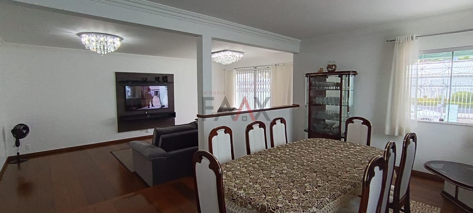 Casa à venda com 4 quartos, 197m² - Foto 5