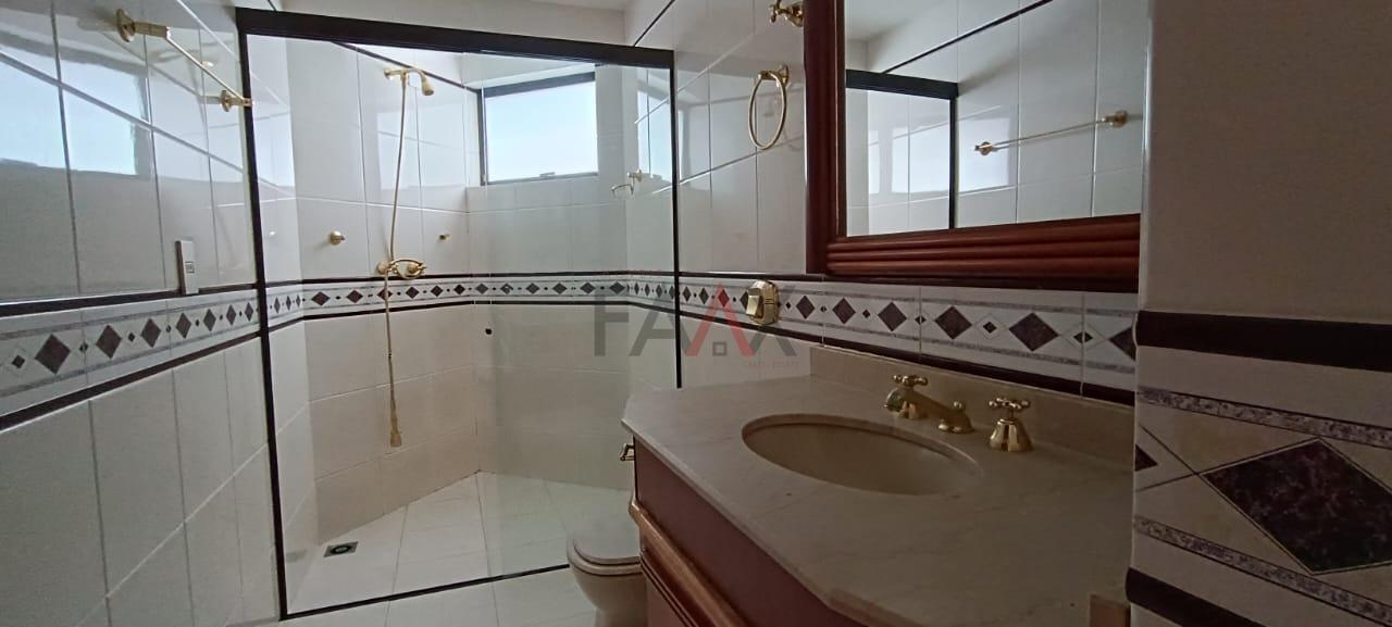 Apartamento para alugar com 2 quartos, 235m² - Foto 12