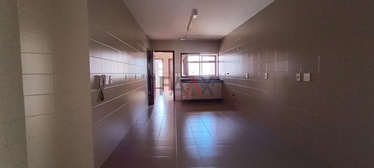 Apartamento para alugar com 2 quartos, 235m² - Foto 18