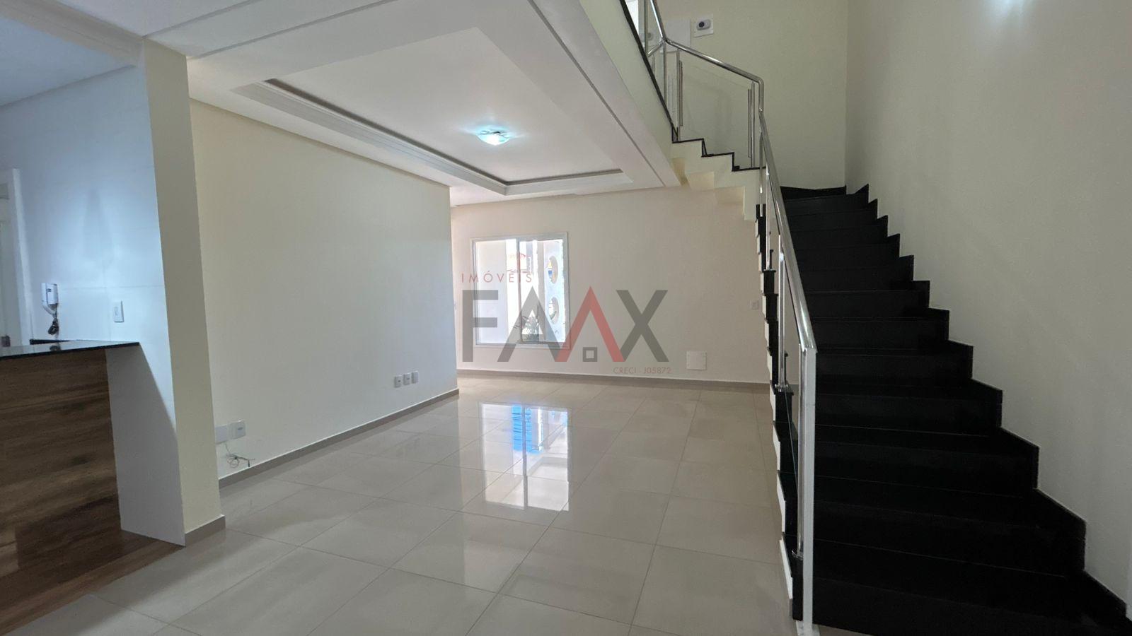 Sobrado à venda com 2 quartos, 200m² - Foto 2