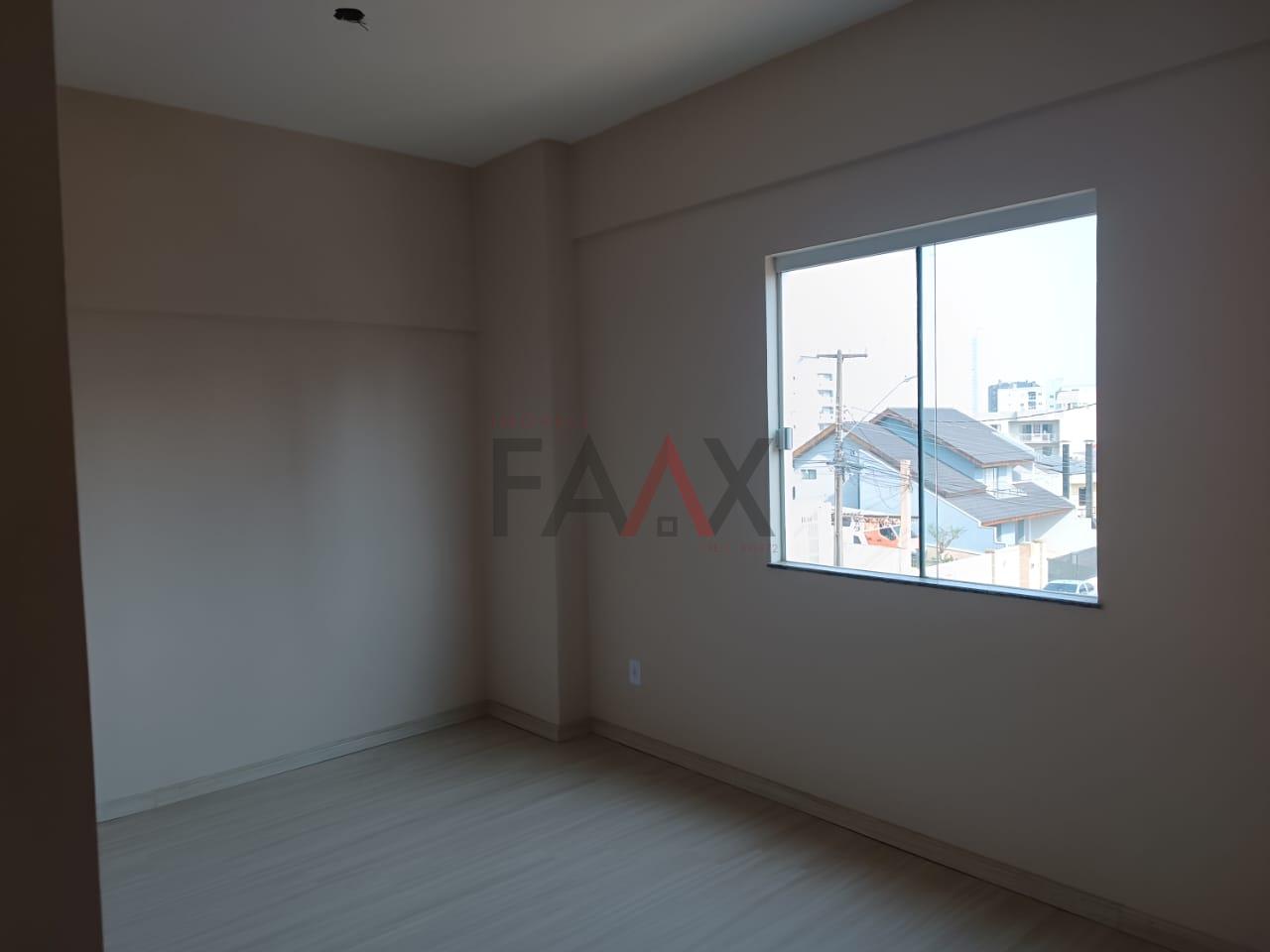 Apartamento para alugar com 2 quartos, 65m² - Foto 5