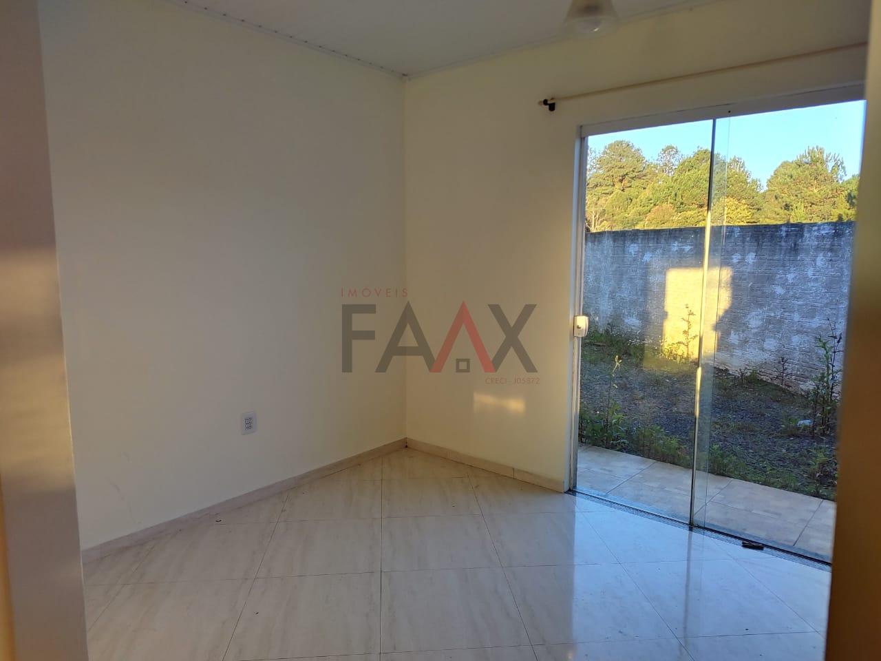 Casa à venda com 2 quartos, 61m² - Foto 7