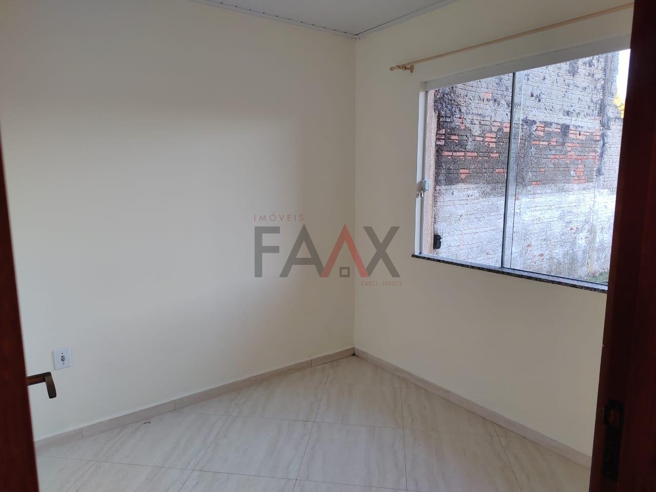 Casa à venda com 2 quartos, 61m² - Foto 9