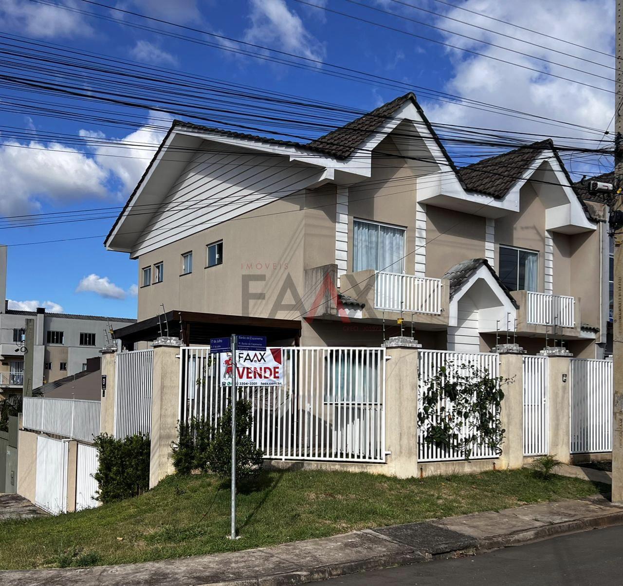 Excelente Sobrado à venda no Bairro Santa Cruz, GUARAPUAVA - PR