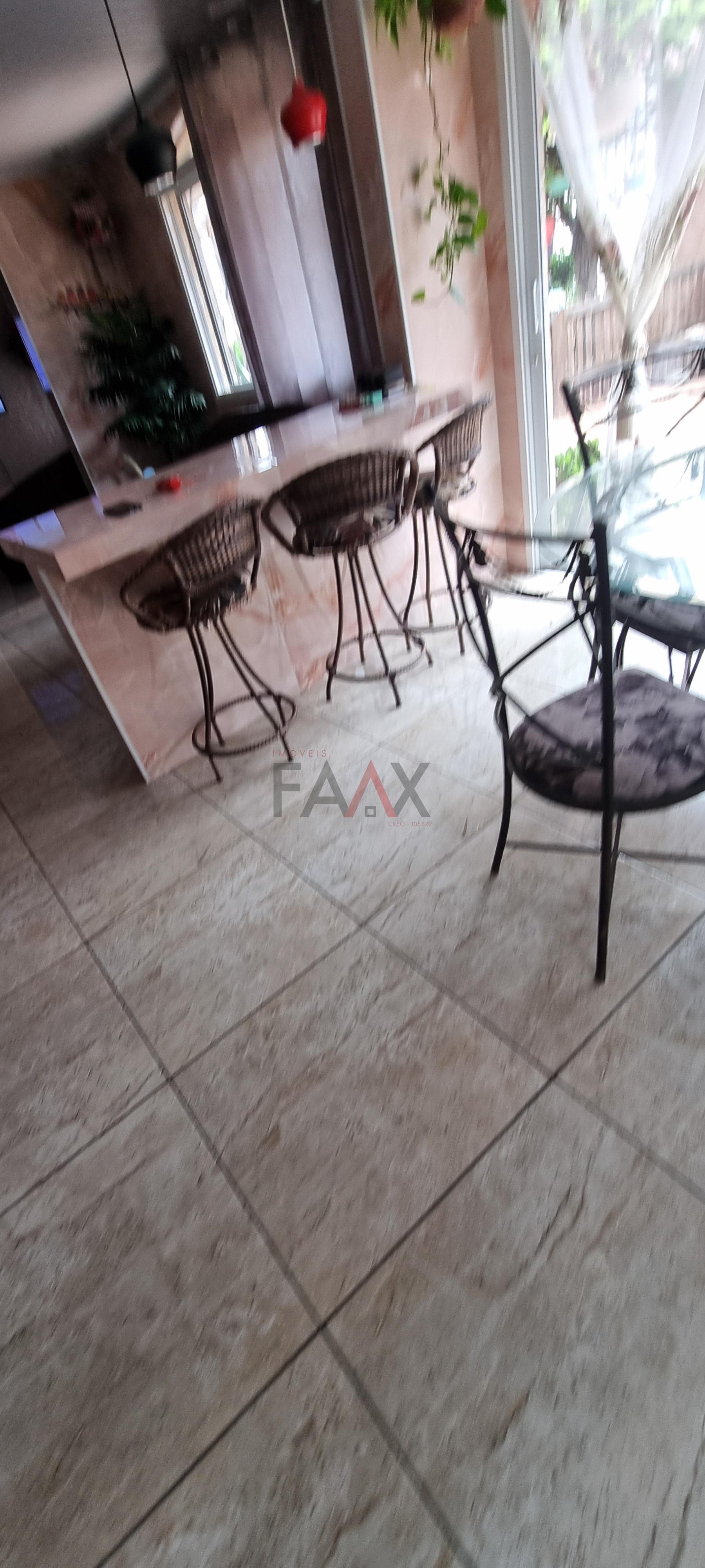 Casa, 3 quartos, 245 m² - Foto 8