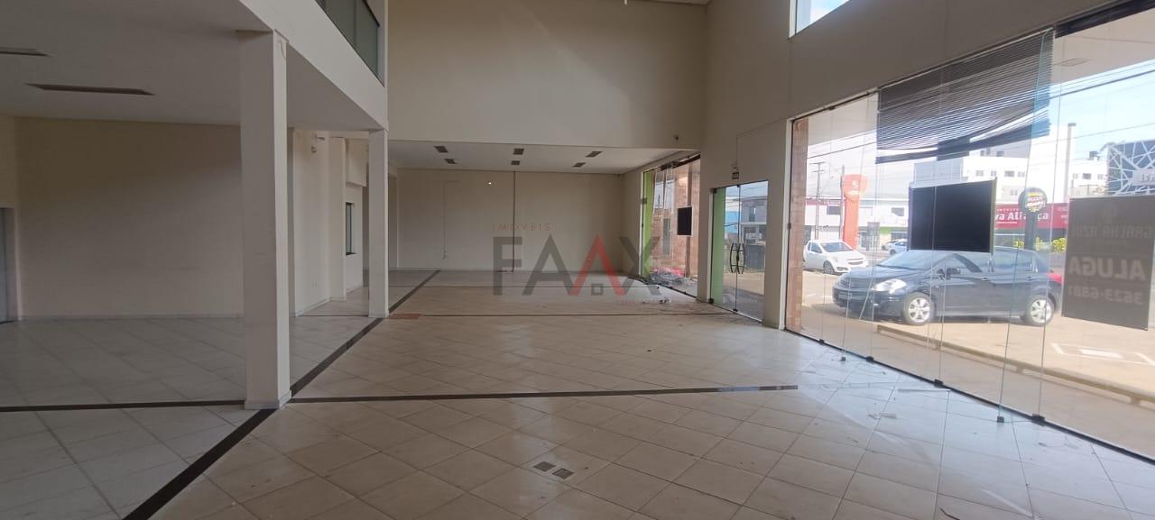 Sala Comercial 900m  para Alugar em São Cristóvão com Estacion...