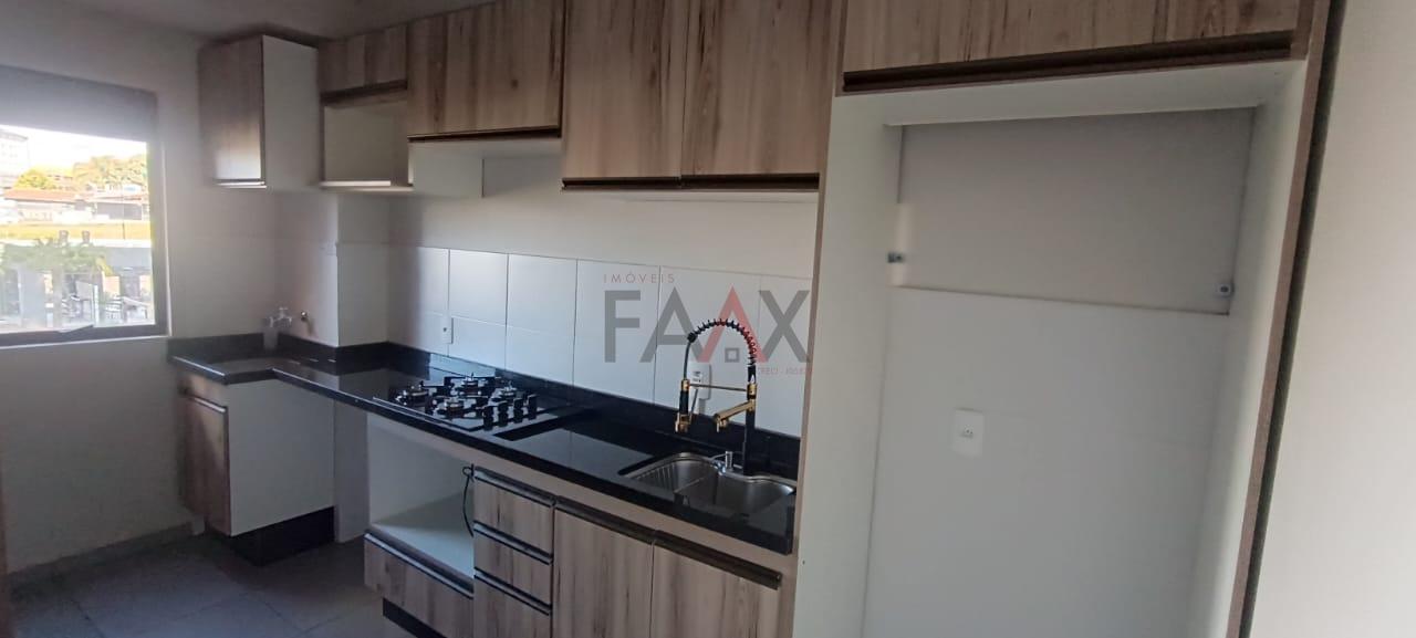 Apartamento 2 Quartos Semi Mobiliado no Vista Batel com Sacada...