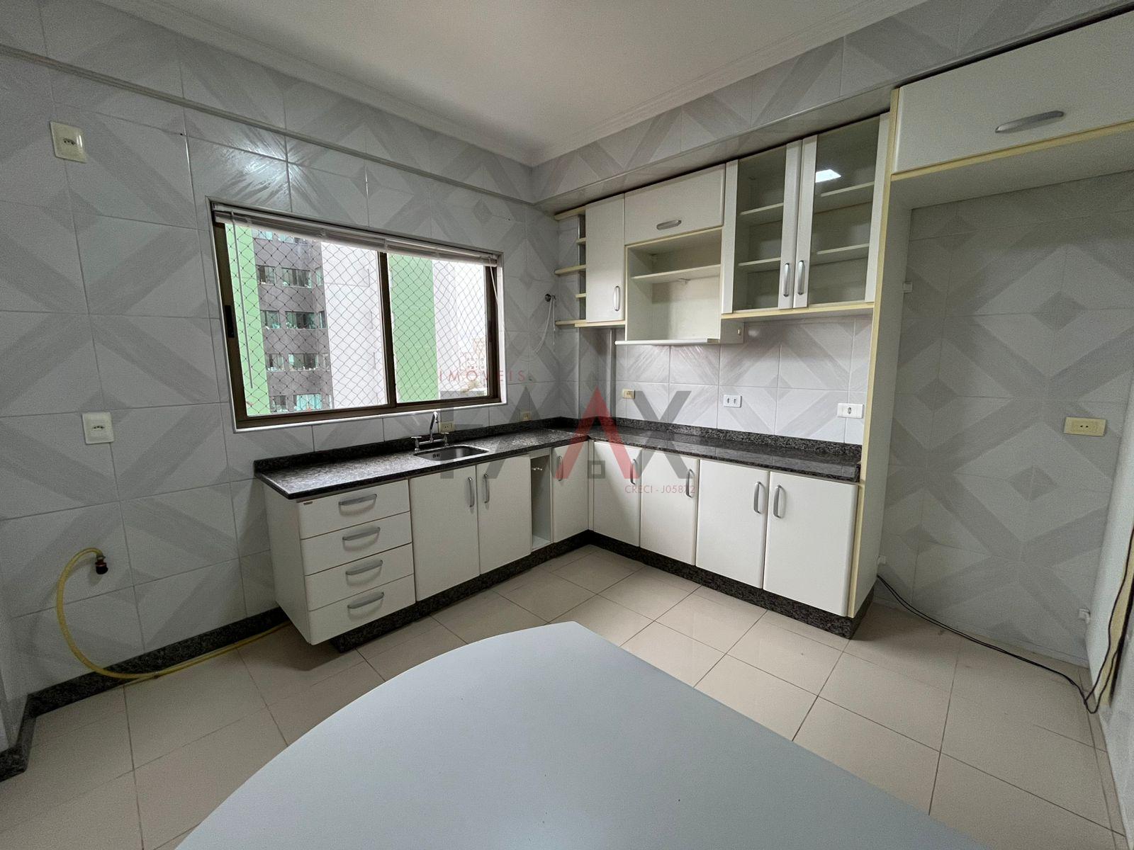 Apartamento, 3 quartos, 147 m² - Foto 2