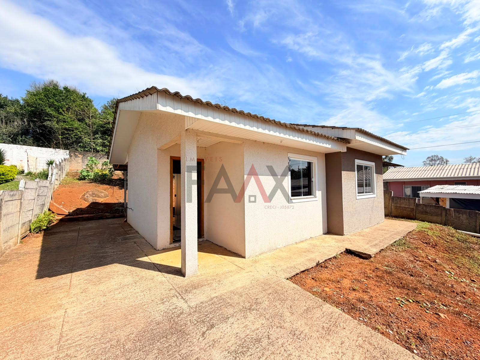 Casa à Venda no Bairro Vila Carli | Amplo Terreno de 630 m²